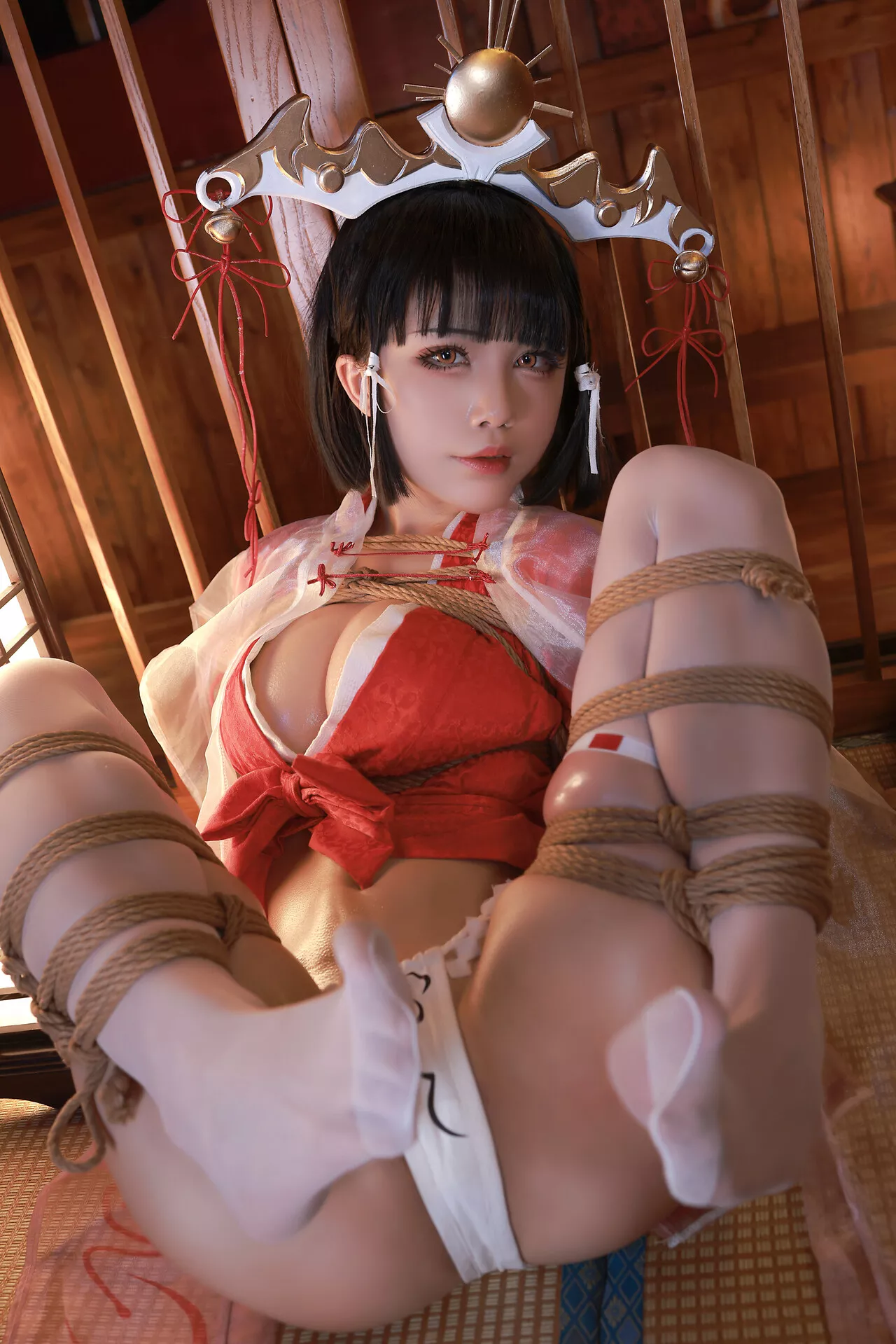 Aqua】 ～气高き圣女は白浊に染まる～) 黑兽辉夜女巫 Cosplay 福利 美人 (�兽 【水淼