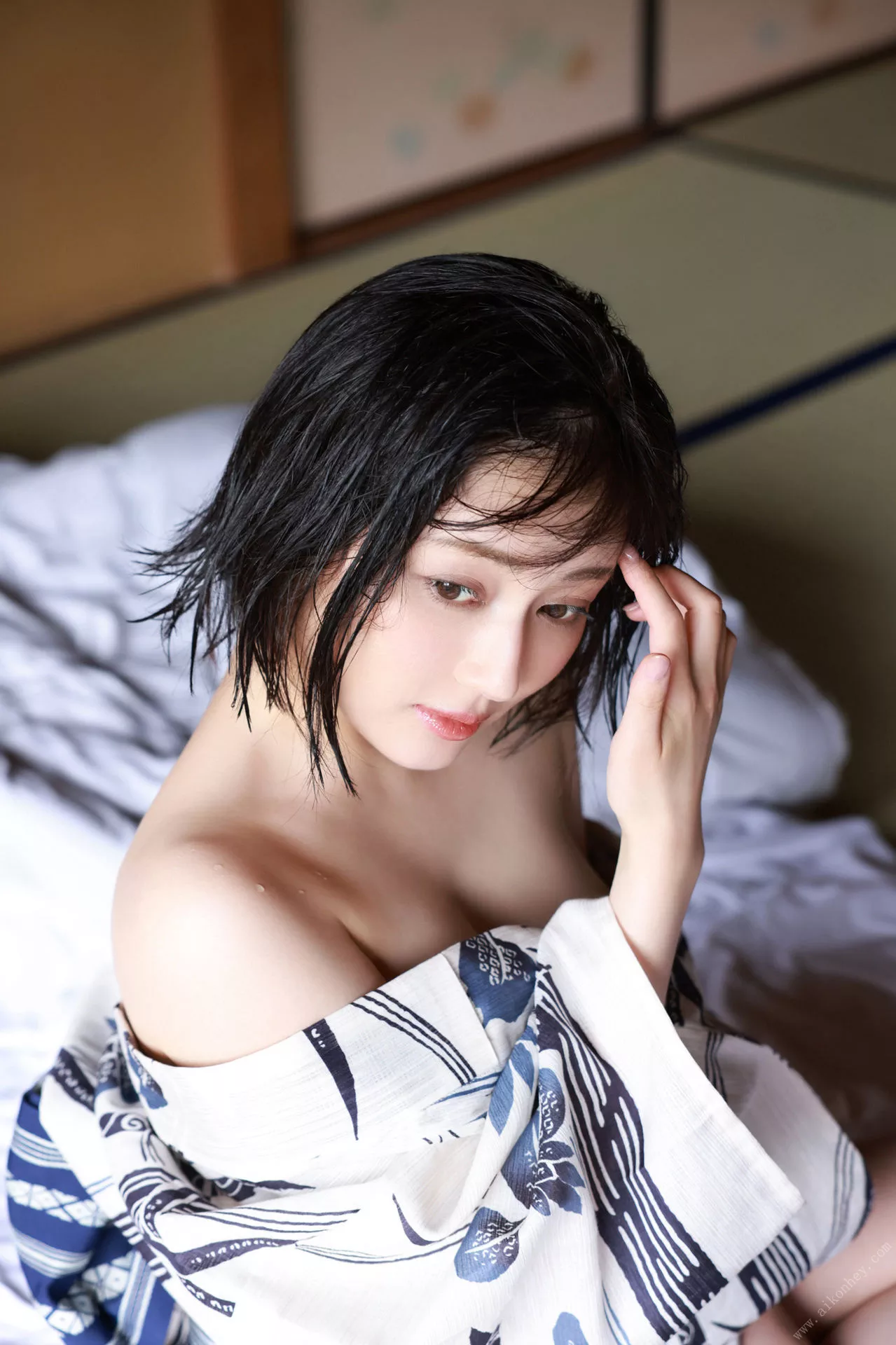 「Ｑｕｅｅｎｓ 新藤まなみfriday摄影集 No.３」 Manami Shindo 全集修正 未公开Ｅｄｉｔｉｏｎ
