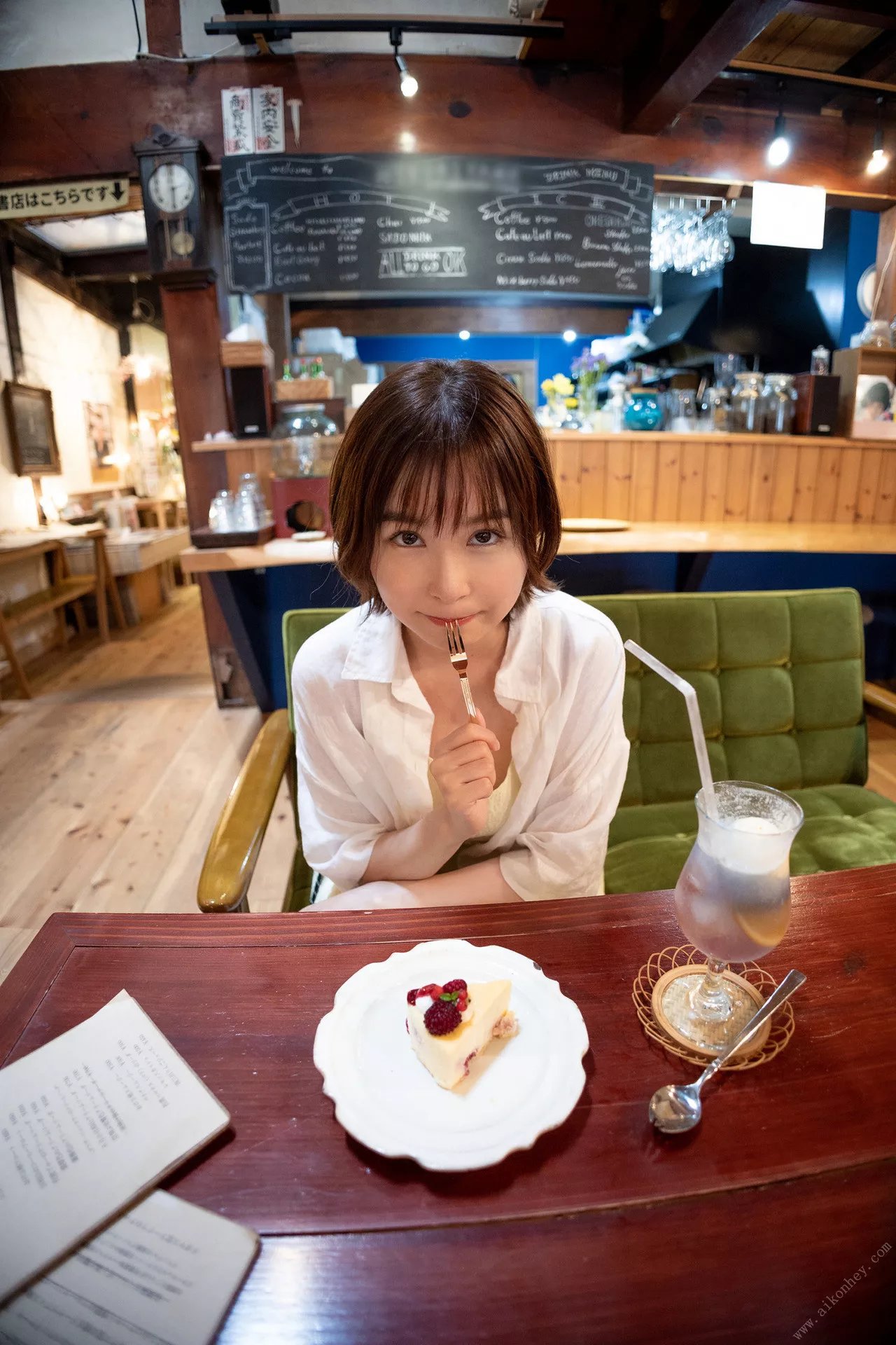 河合あすな写真集 全集修正 Asuna Kawai �rの�~～と过ごしたあの岛で～