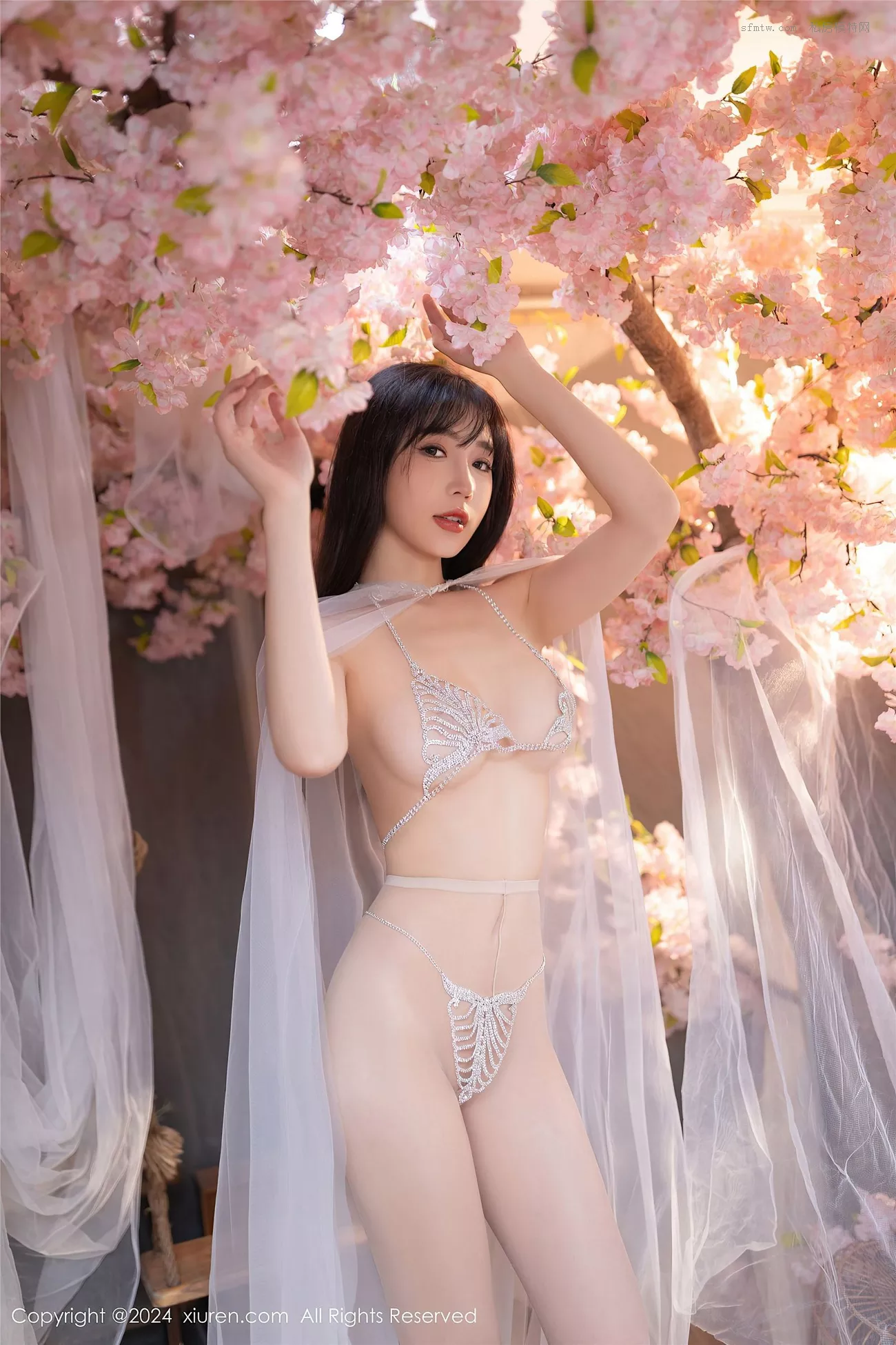 【XiuRen秀人】高品质图像 陆萱萱 No.8807