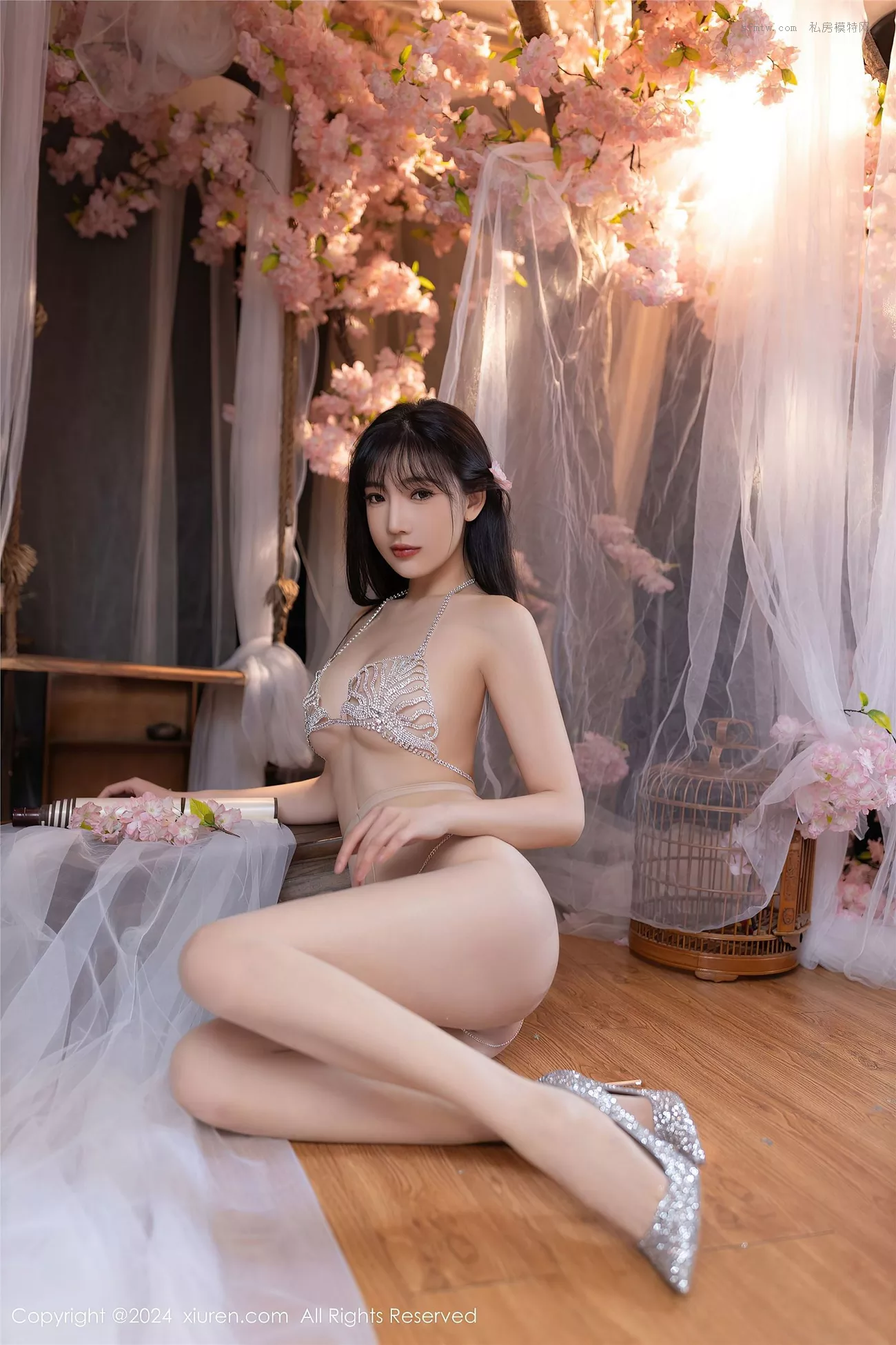 【XiuRen秀人】高品质图像 陆萱萱 No.8807