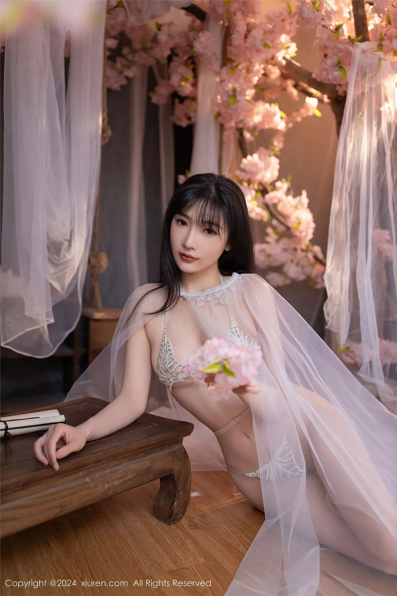 【XiuRen秀人】高品质图像 陆萱萱 No.8807