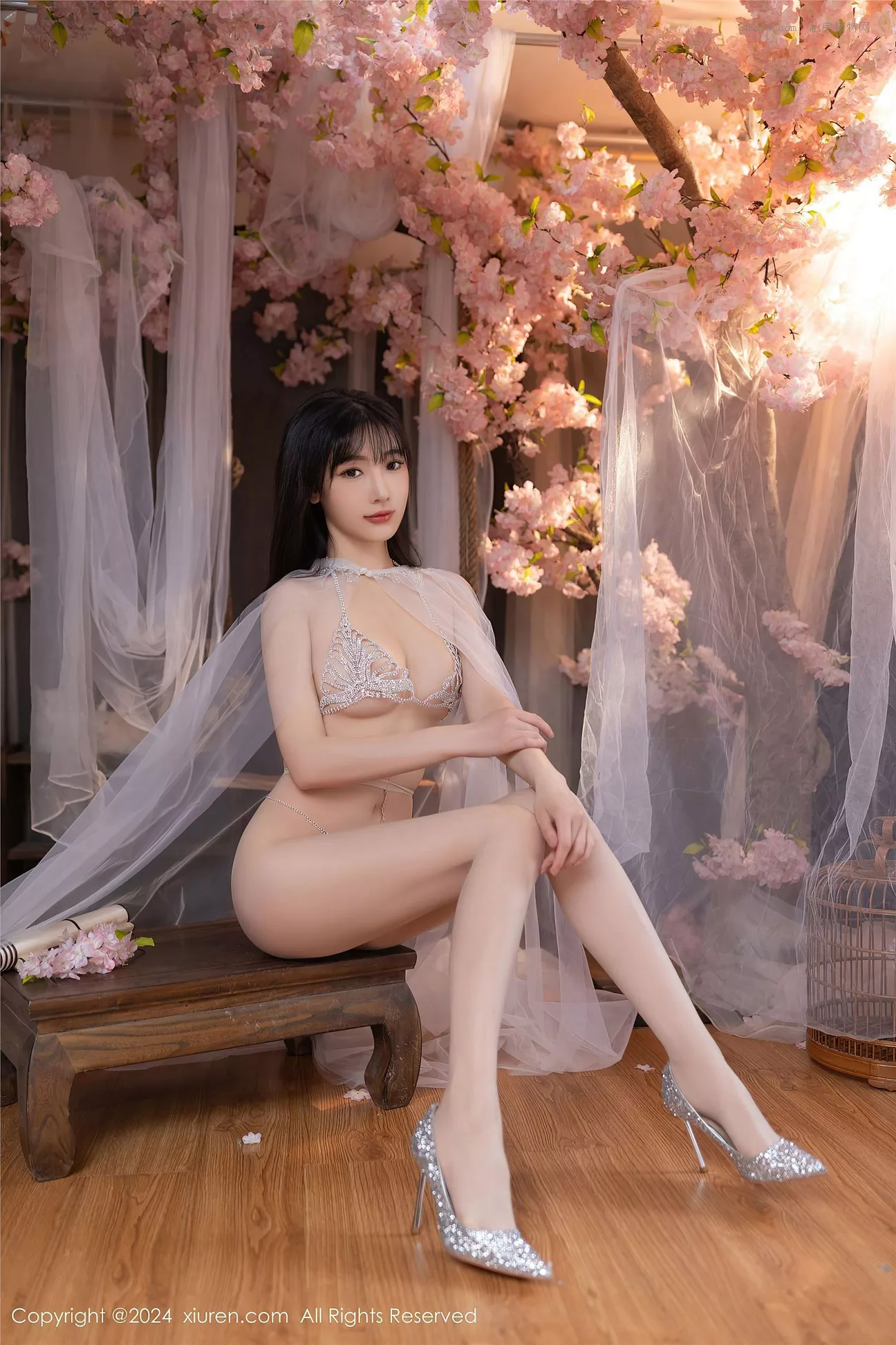【XiuRen秀人】高品质图像 陆萱萱 No.8807