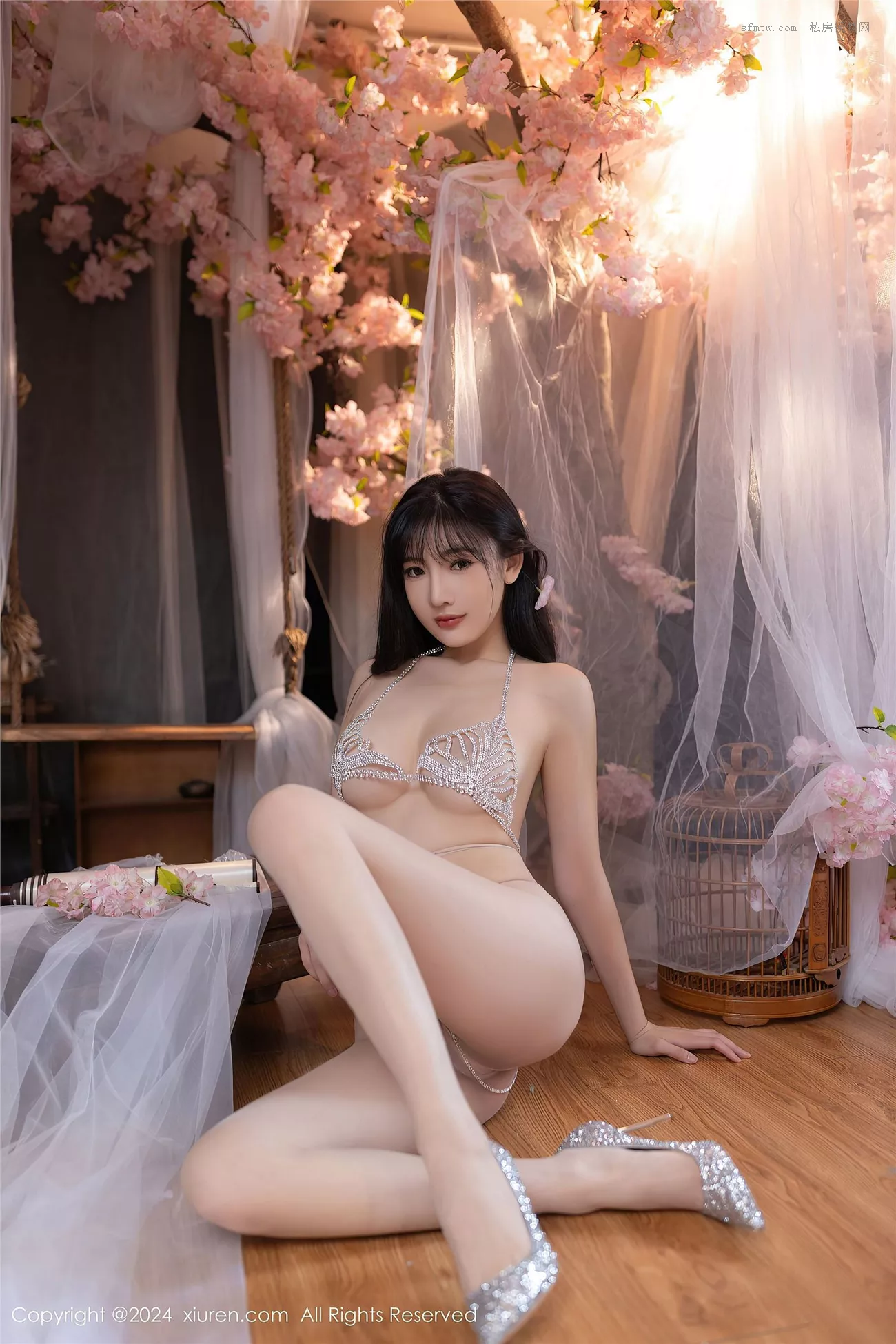 【XiuRen秀人】高品质图像 陆萱萱 No.8807