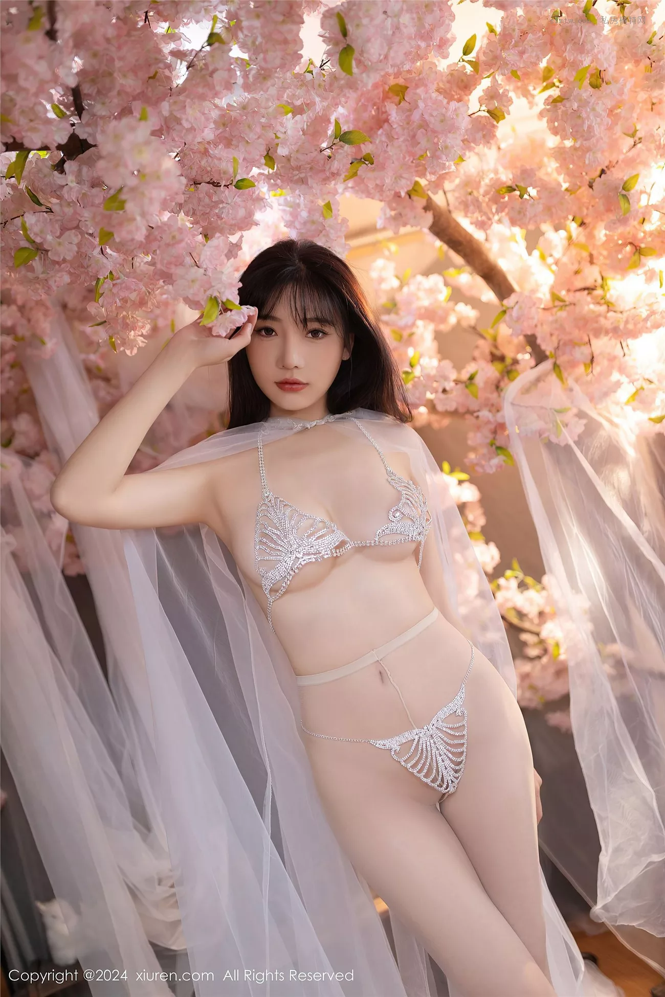 【XiuRen秀人】高品质图像 陆萱萱 No.8807