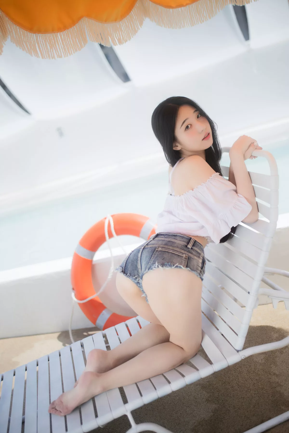 亚洲靓模 “Vacation” Mini Photobook 摄影 Woo Yeon