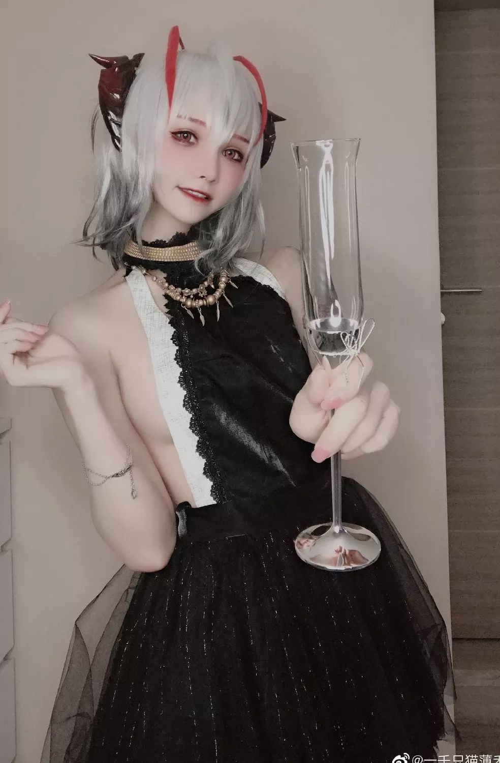 (9P) 礼服 一千只猫薄禾 W 明日方舟 丽人cosplay