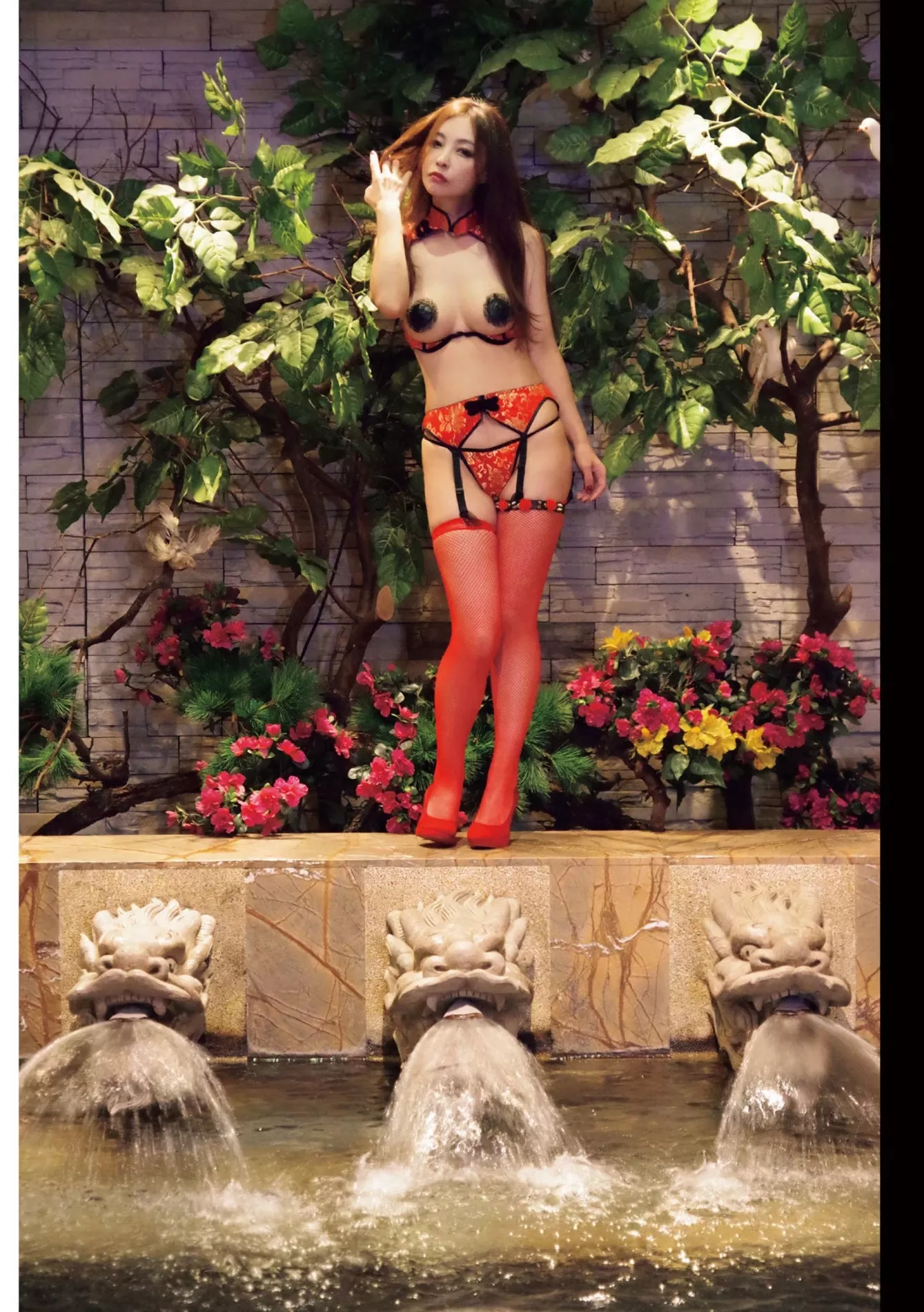 【】 日本妹曲线优雅见过身段比例最好的 (8P)