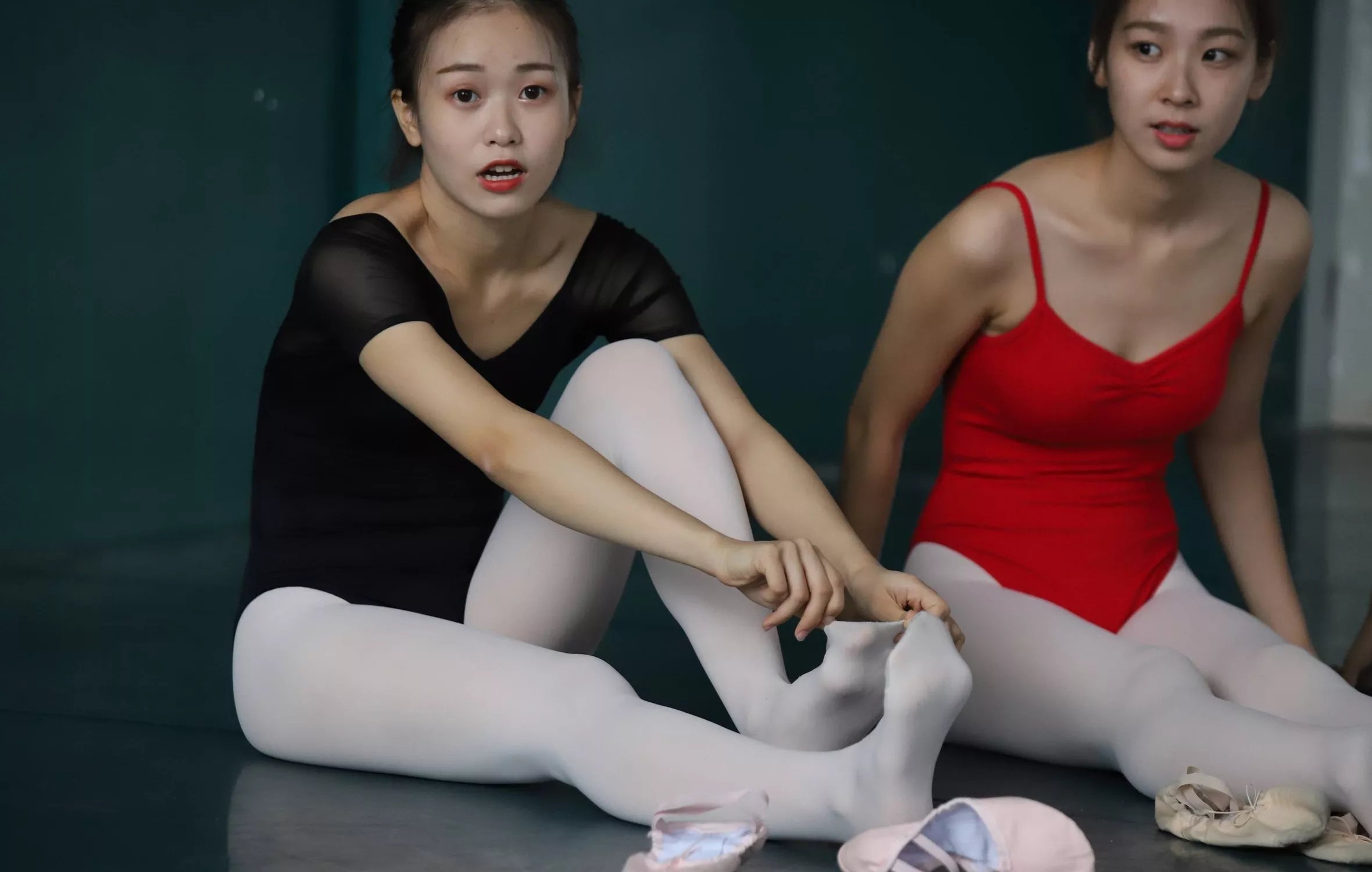 【大西瓜图集】 W004 多色舞蹈服3【129P】