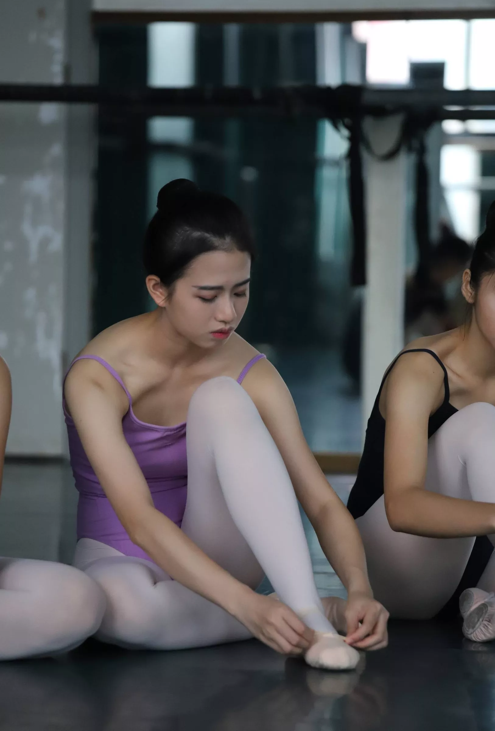 【大西瓜图集】 W004 多色舞蹈服3【129P】