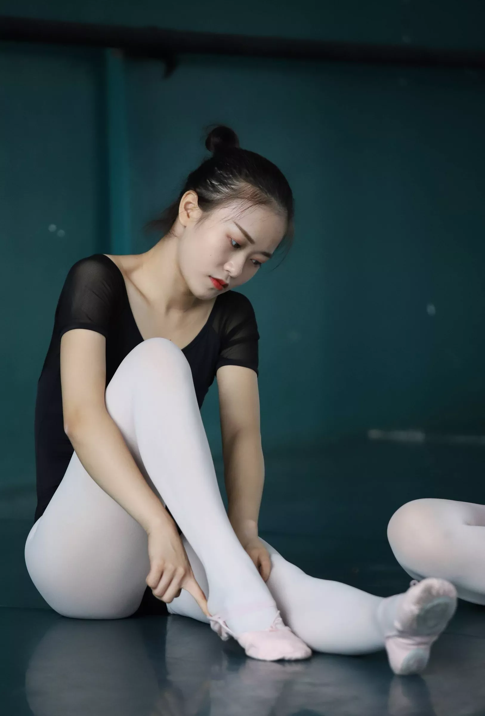 【大西瓜图集】 W004 多色舞蹈服3【129P】