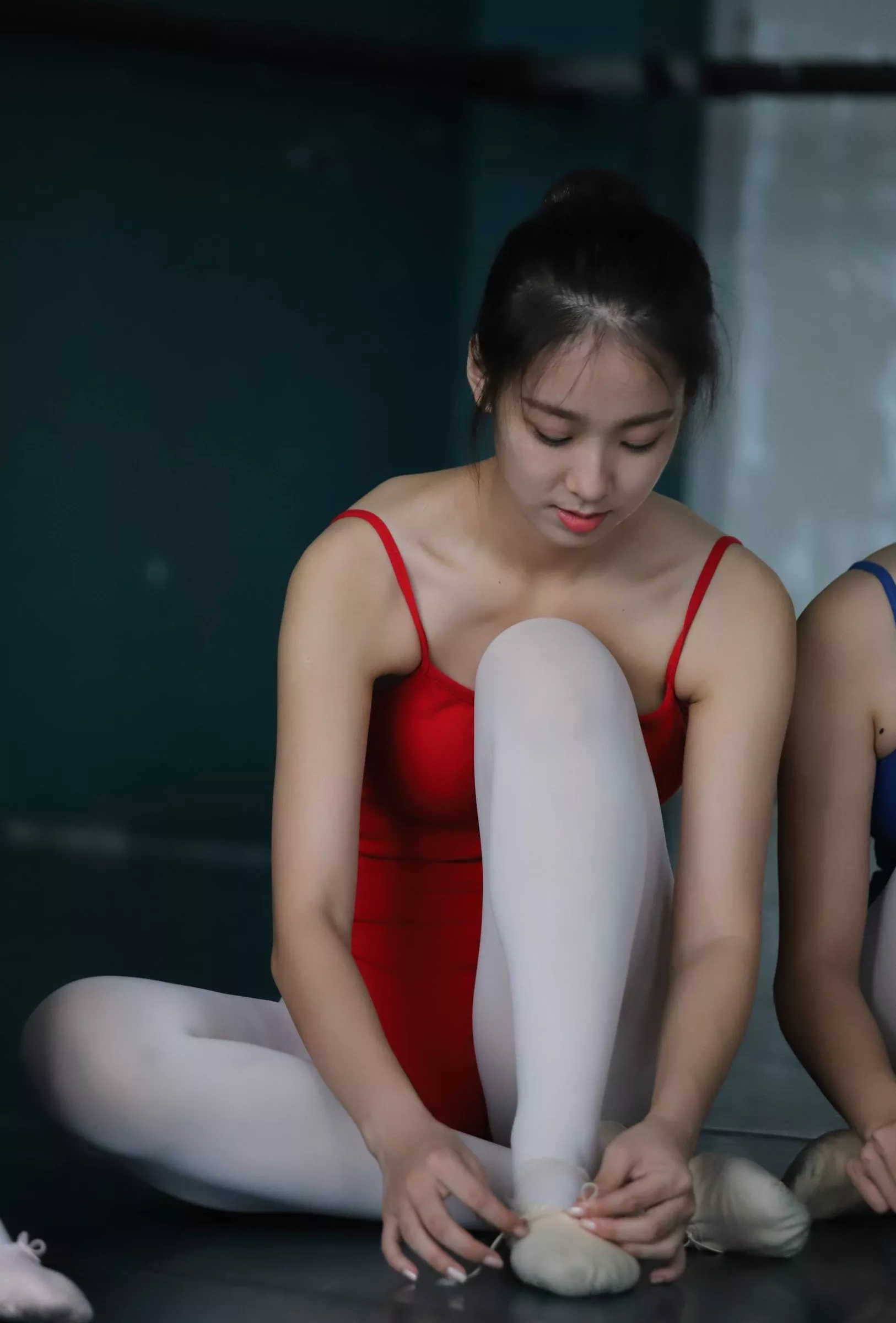 【大西瓜图集】 W004 多色舞蹈服3【129P】