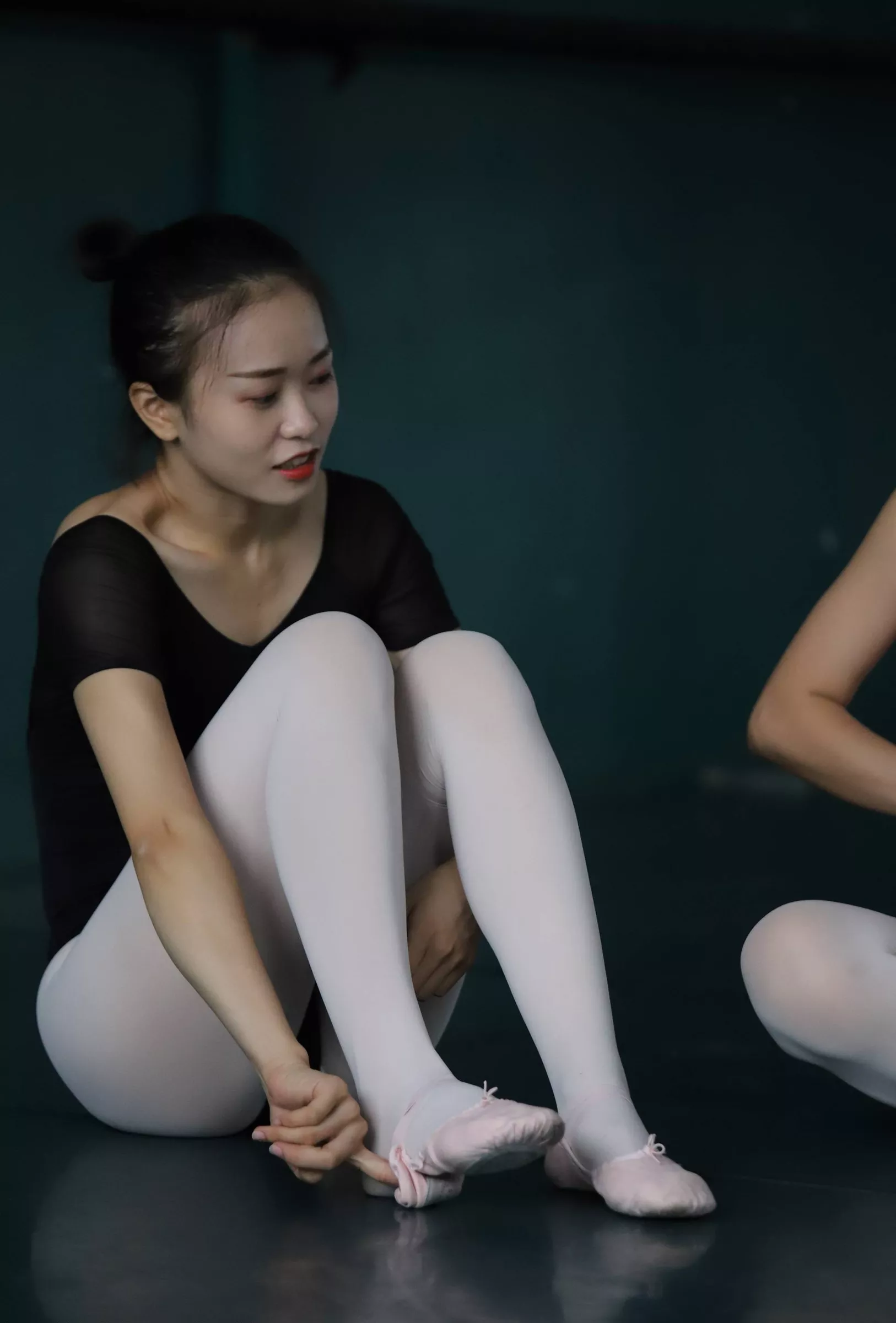 【大西瓜图集】 W004 多色舞蹈服3【129P】