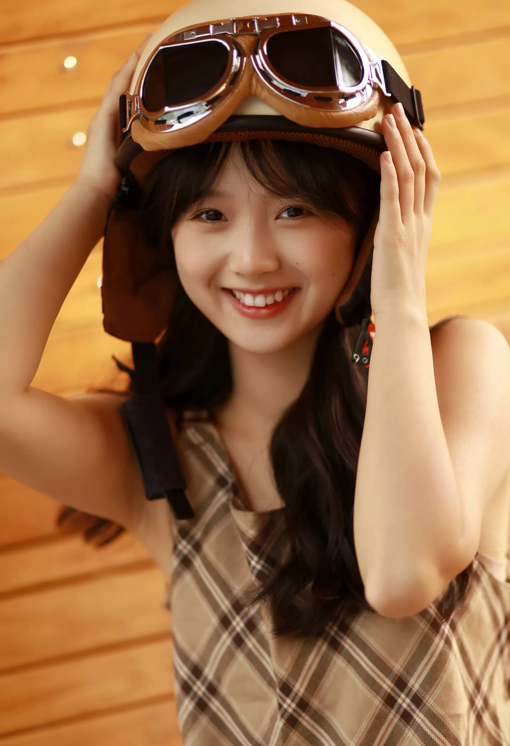 【YITUYU艺图语】2022.10.06 至春禾【21+1P／209MB】 游乐园记