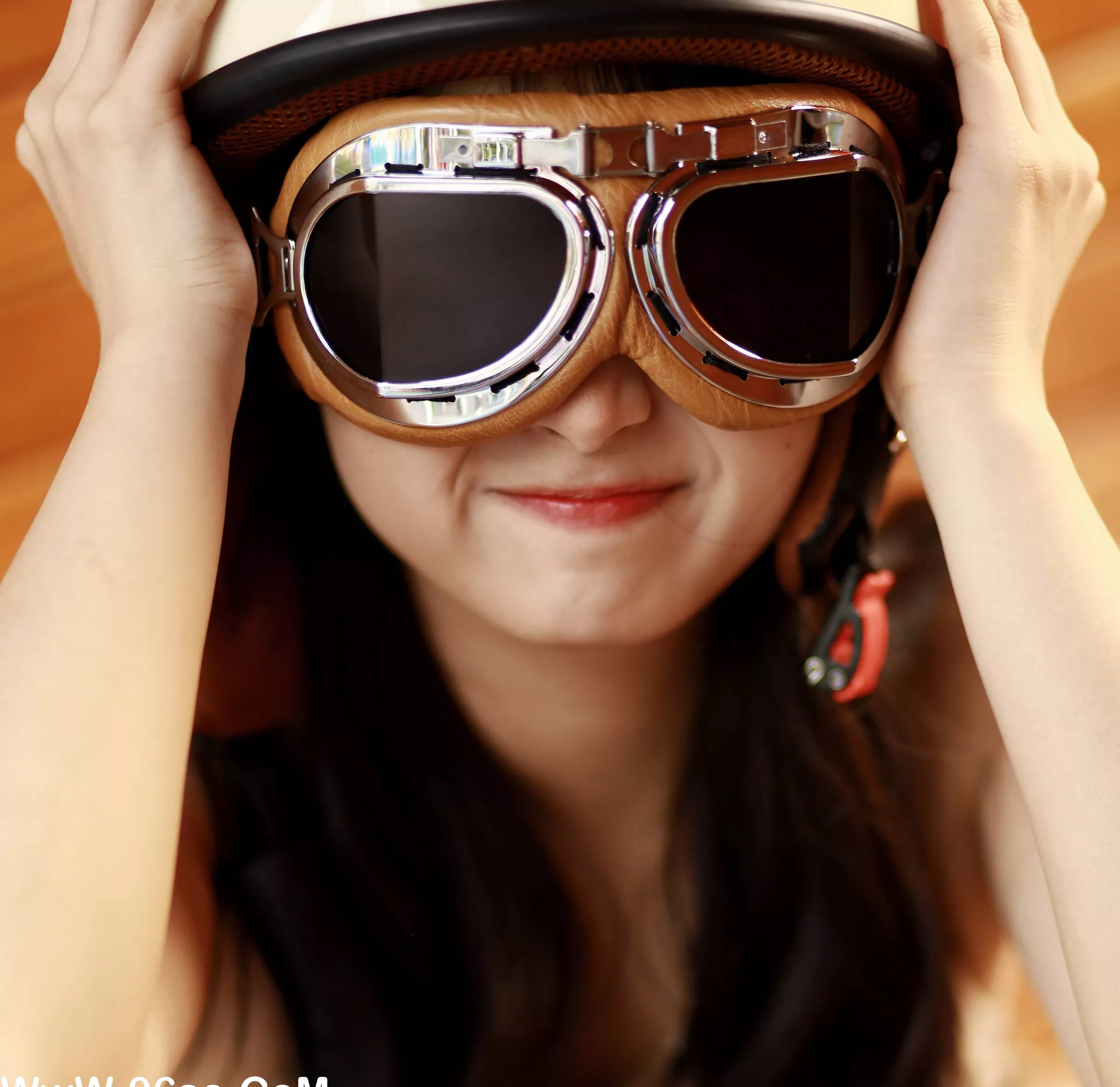 【YITUYU艺图语】2022.10.06 至春禾【21+1P／209MB】 游乐园记