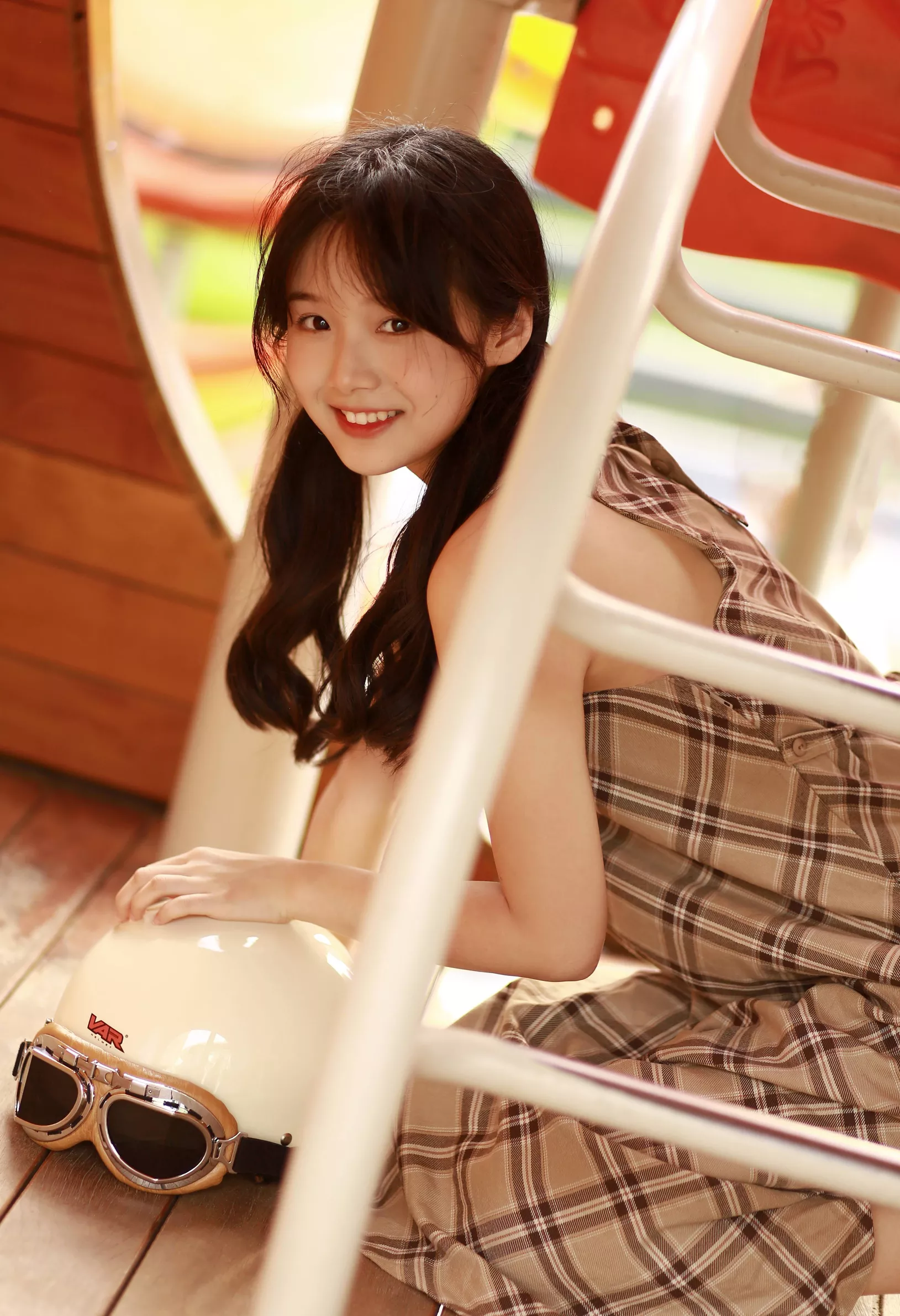 【YITUYU艺图语】2022.10.06 至春禾【21+1P／209MB】 游乐园记