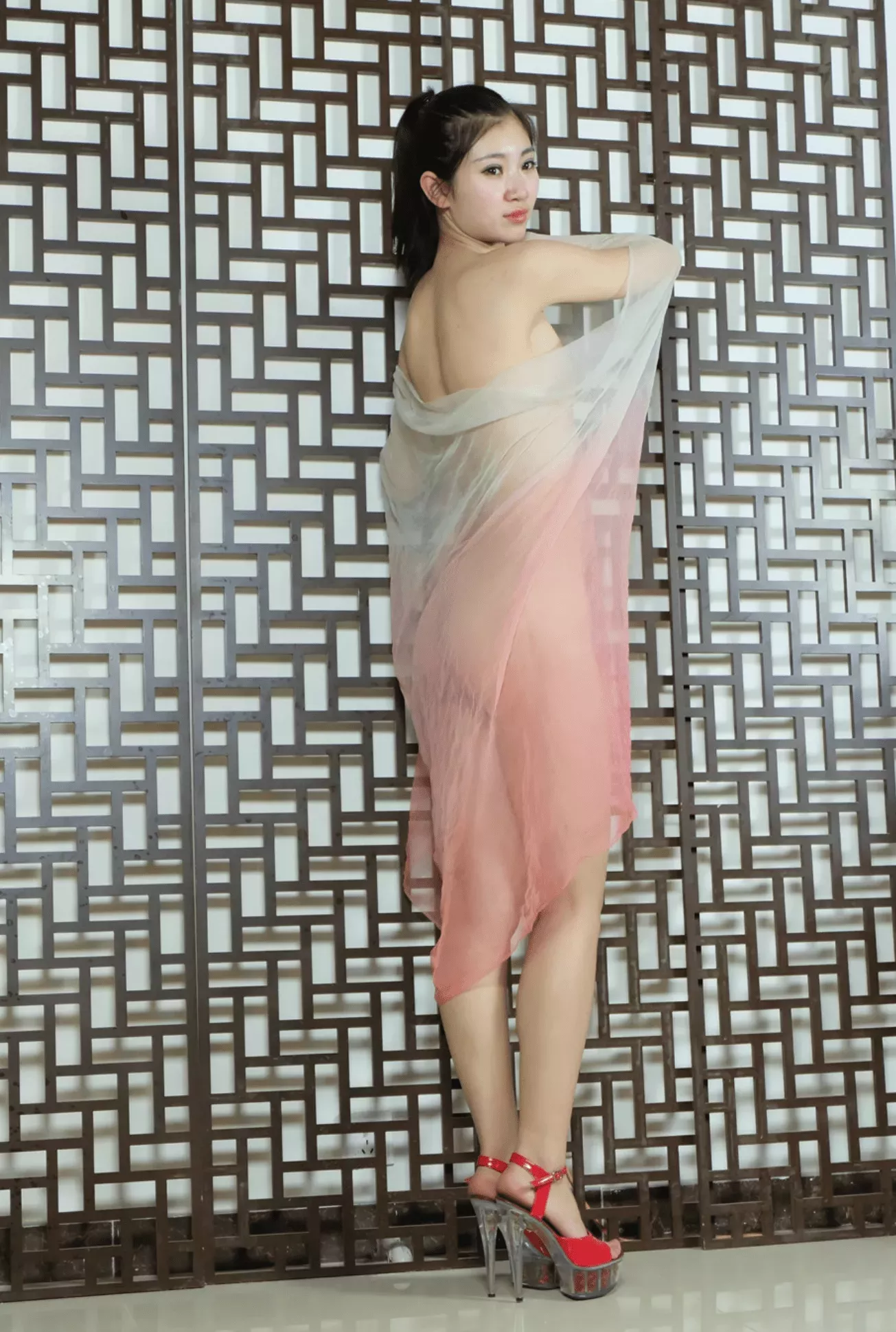 DDY (提亚西西) 01 【陆模私房组列】 Pantyhose辣模裸体私房 陆模-馨芯