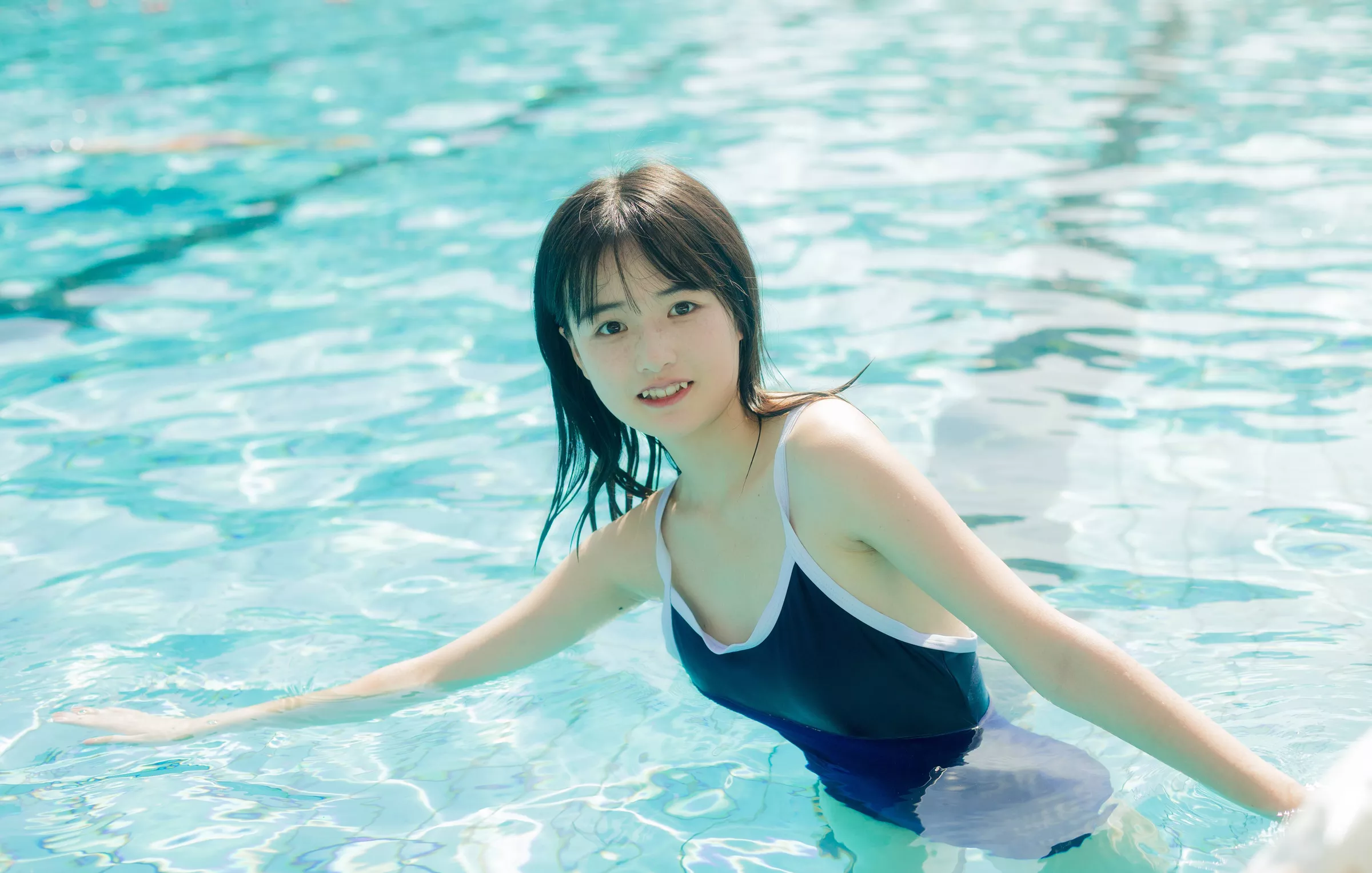 【YITUYU艺图语】2022.10.06 水也会融化吗 小怡美媚cute【32+1P／309MB】