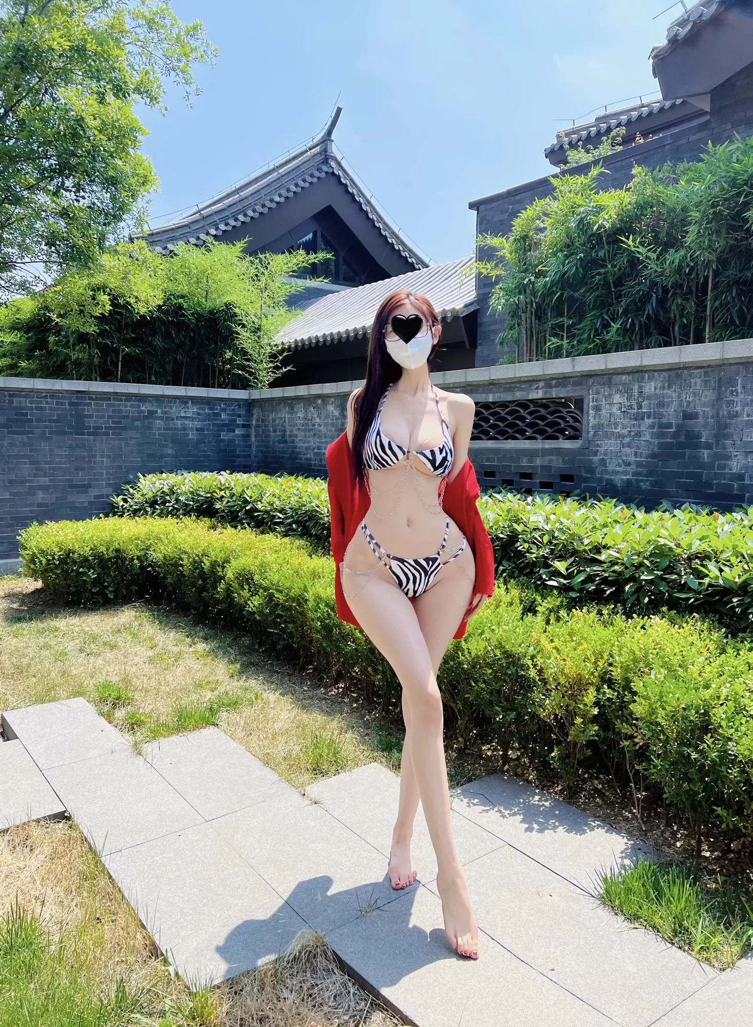 �C 微密圈系列 【29P1V】 斑马纹三点式泳衣 131.脸红Dearie