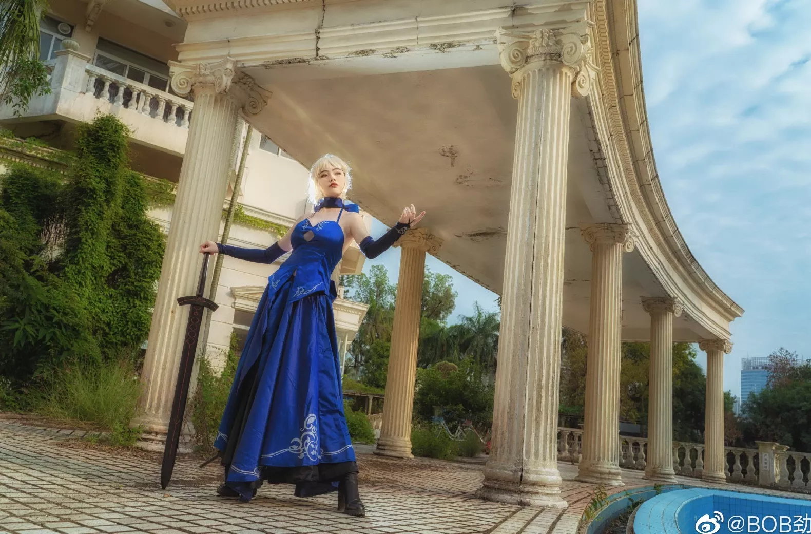 (写真： 美女cosplay (9P) BOB劲) 阿尔托莉雅・潘德拉贡 FATE Karaoke文