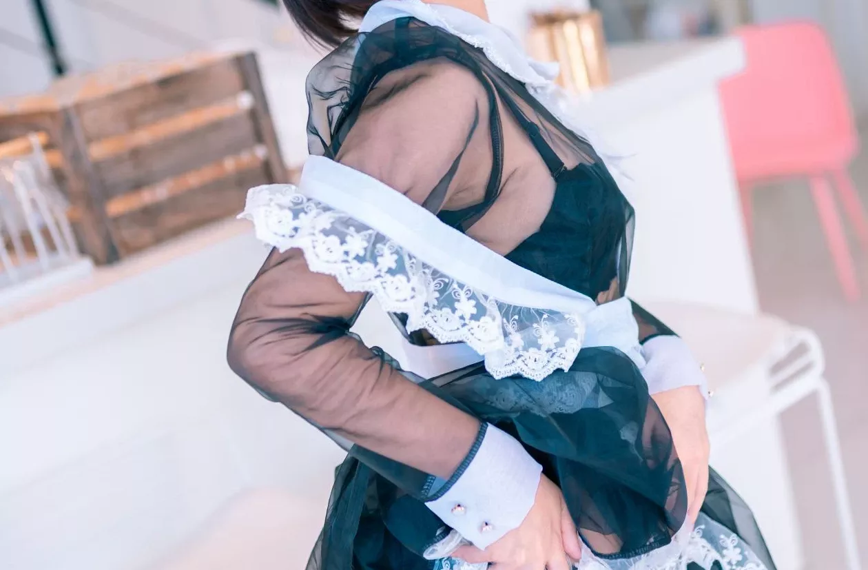 蠢沫沫透亮佣人 美女cosplay