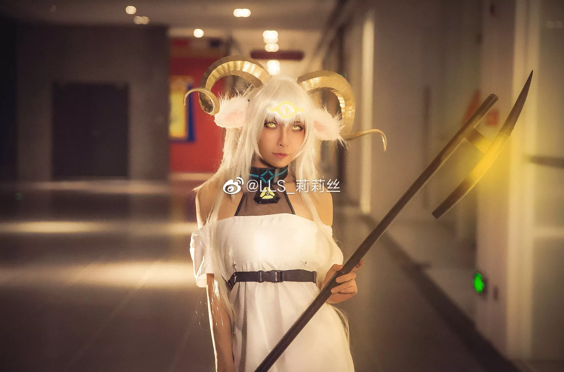 LLS_莉莉丝 蜜蜡 (萤火虫动漫游戏嘉年华) (10P) 明日方舟 仙女cosplay