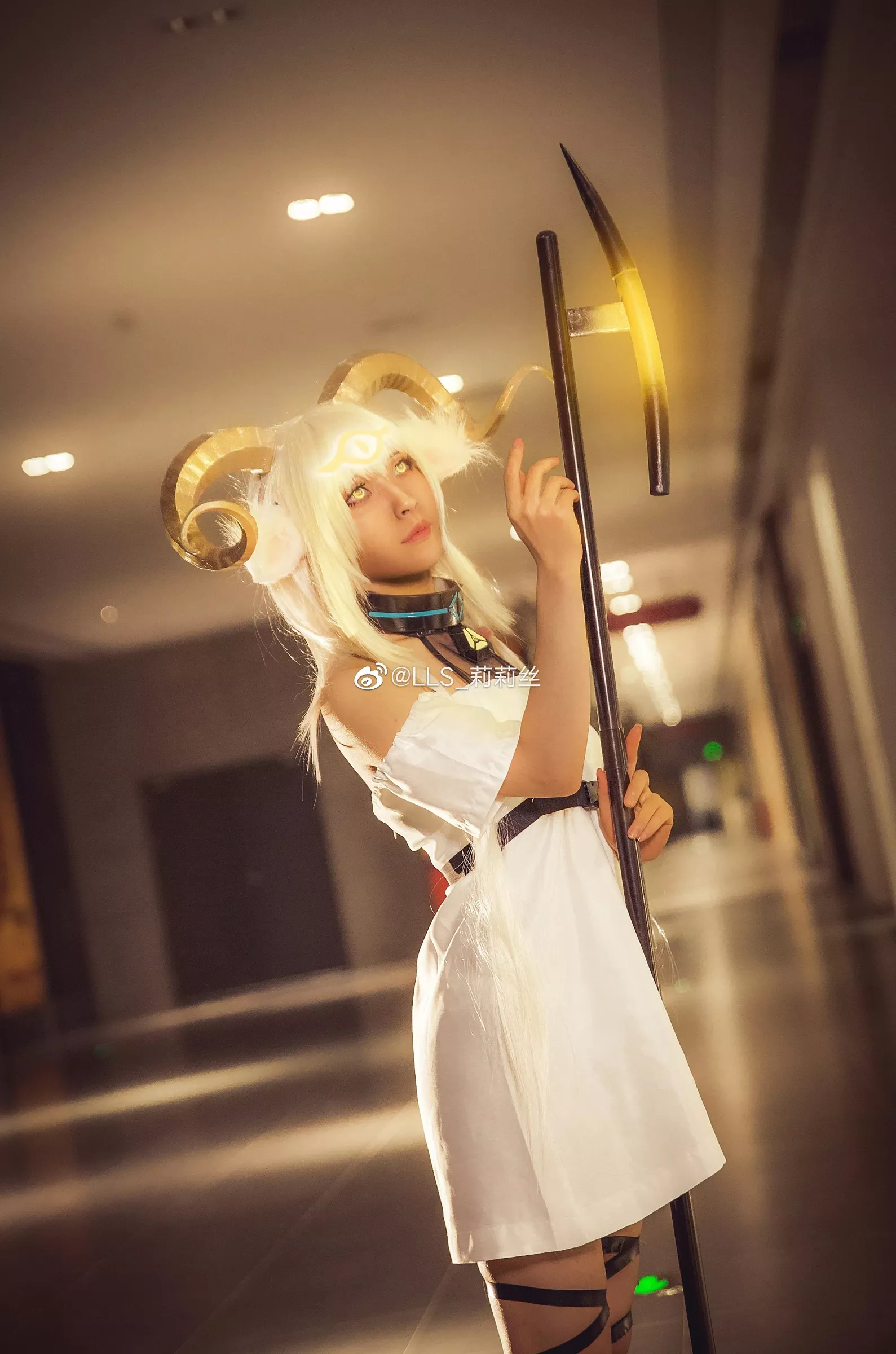 LLS_莉莉丝 蜜蜡 (萤火虫动漫游戏嘉年华) (10P) 明日方舟 仙女cosplay