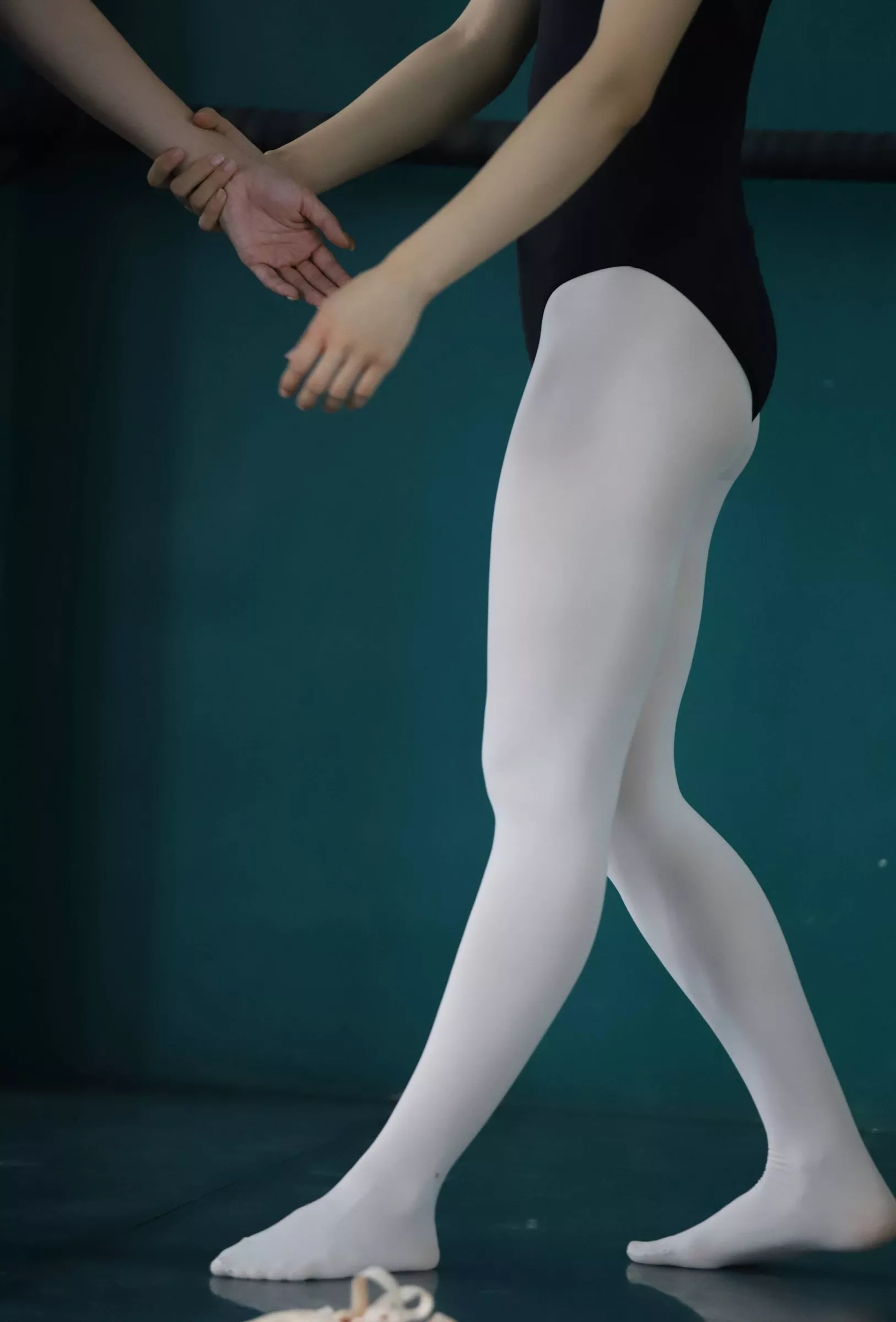 W004 【大西瓜组图】 多色舞蹈服2【129P】