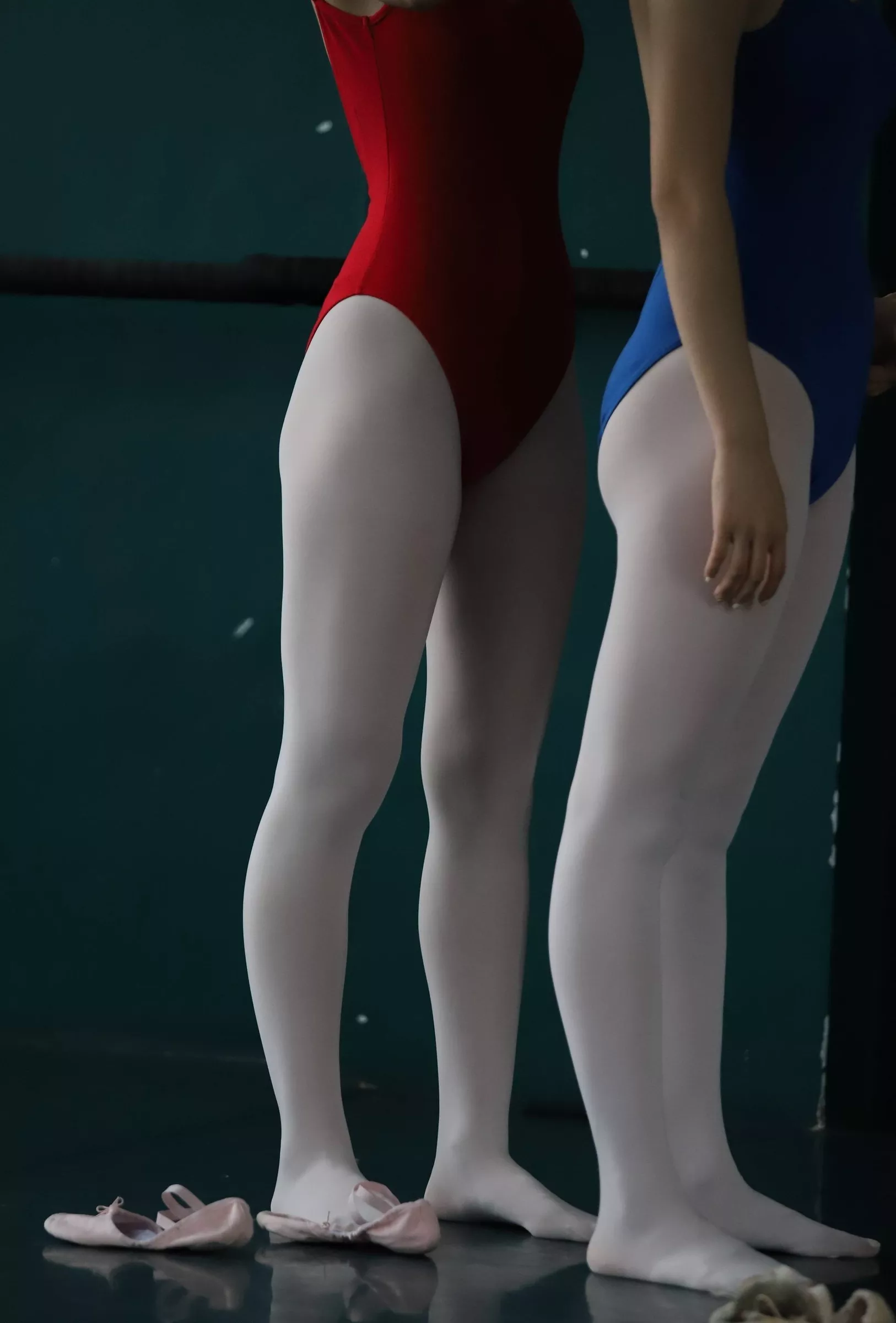 W004 【大西瓜组图】 多色舞蹈服2【129P】