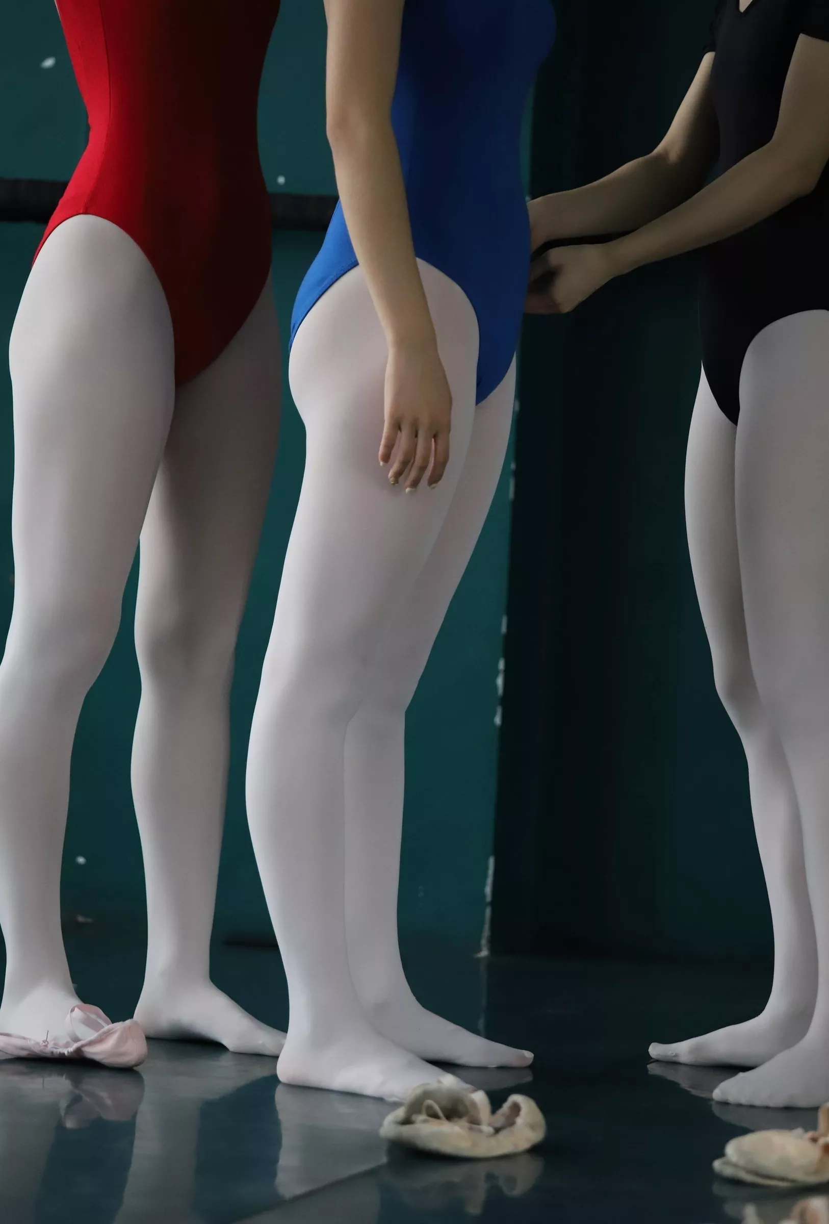 W004 【大西瓜组图】 多色舞蹈服2【129P】