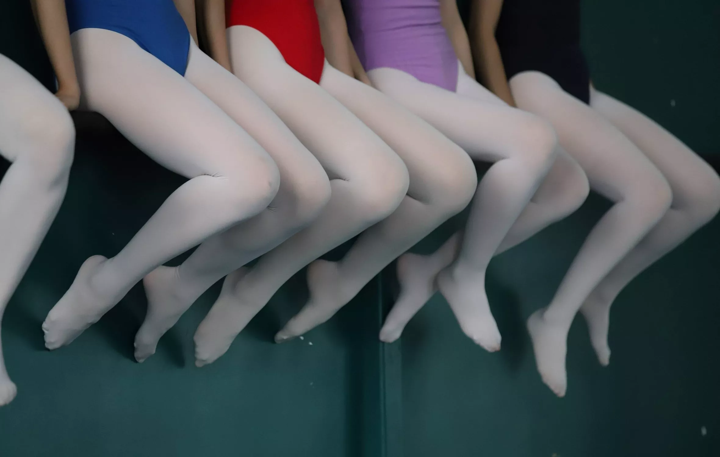 W004 【大西瓜组图】 多色舞蹈服2【129P】