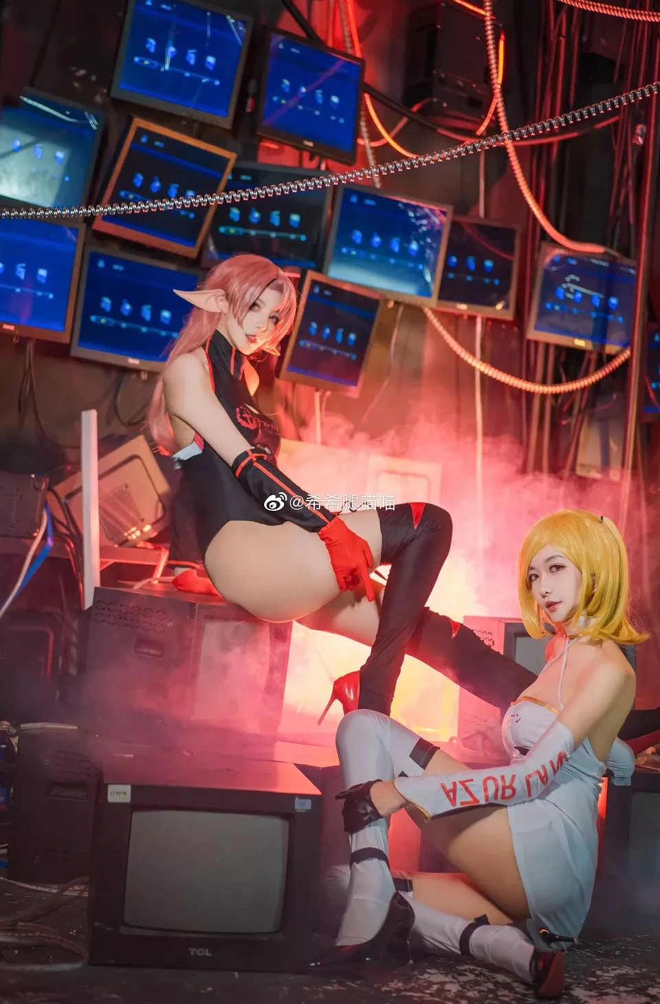 黑魔法师夜子、威尔斯： 希希腿喵喵 丽人cosplay 约克公爵： (9P) 碧蓝航线