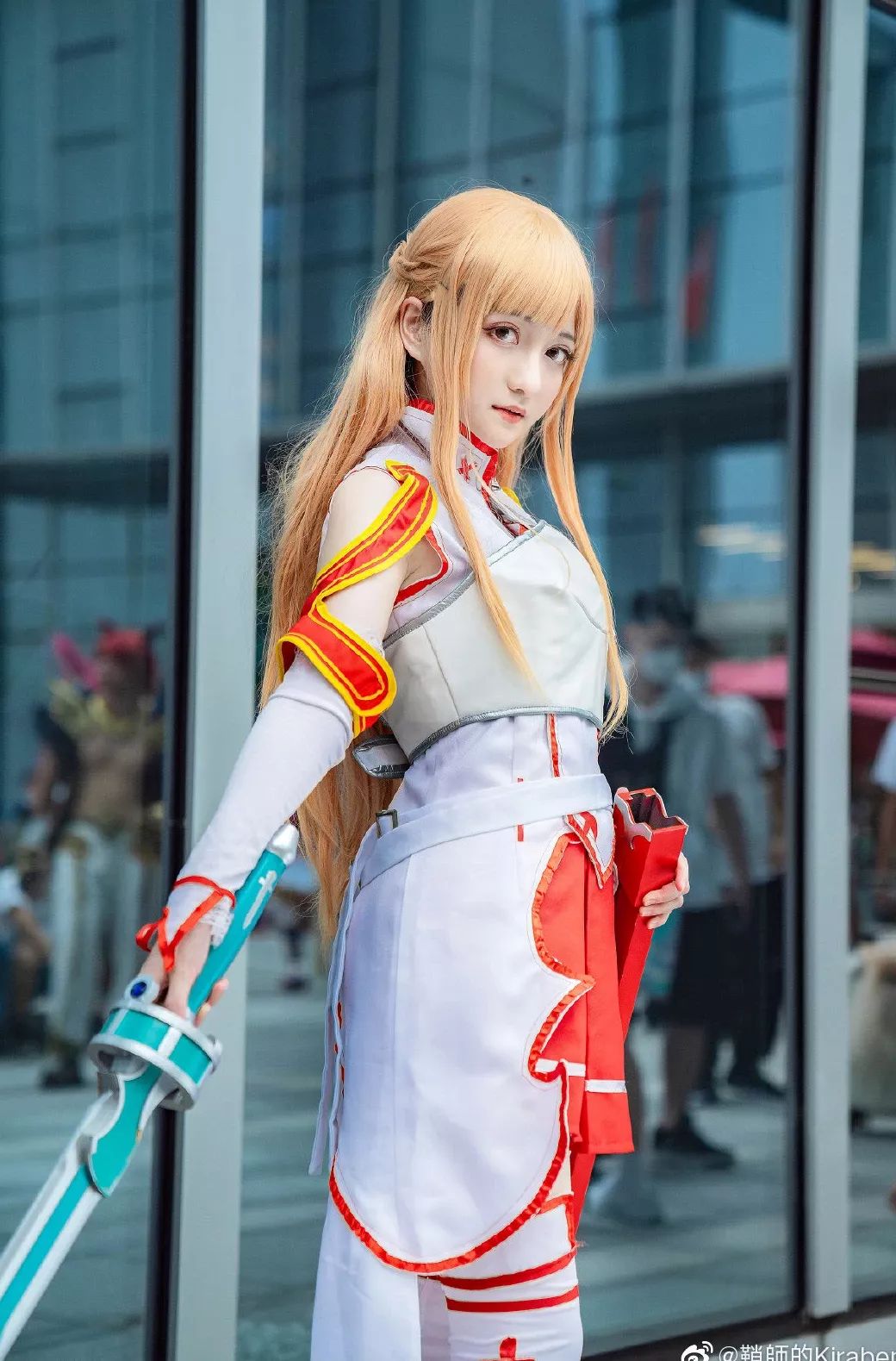 佳人cosplay (9P) 鞘师的Kiraben) (摄影： (酷狗蘑菇・萤火虫动漫音乐嘉年华) 刀剑神域亚丝娜 蜡笔小C酱