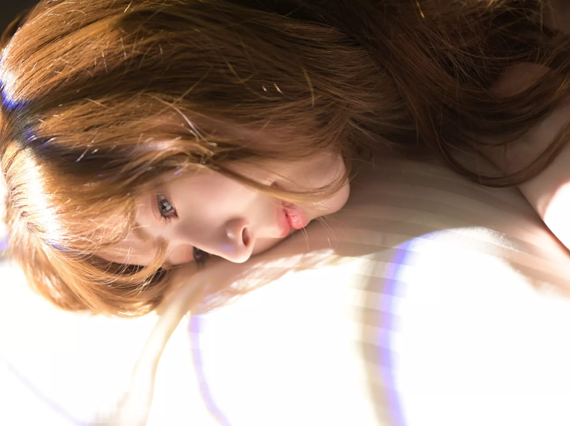 ... 绐明里《纯发全裸未公开100剪超完整版》FRIDAY 数位写真集 (119P)