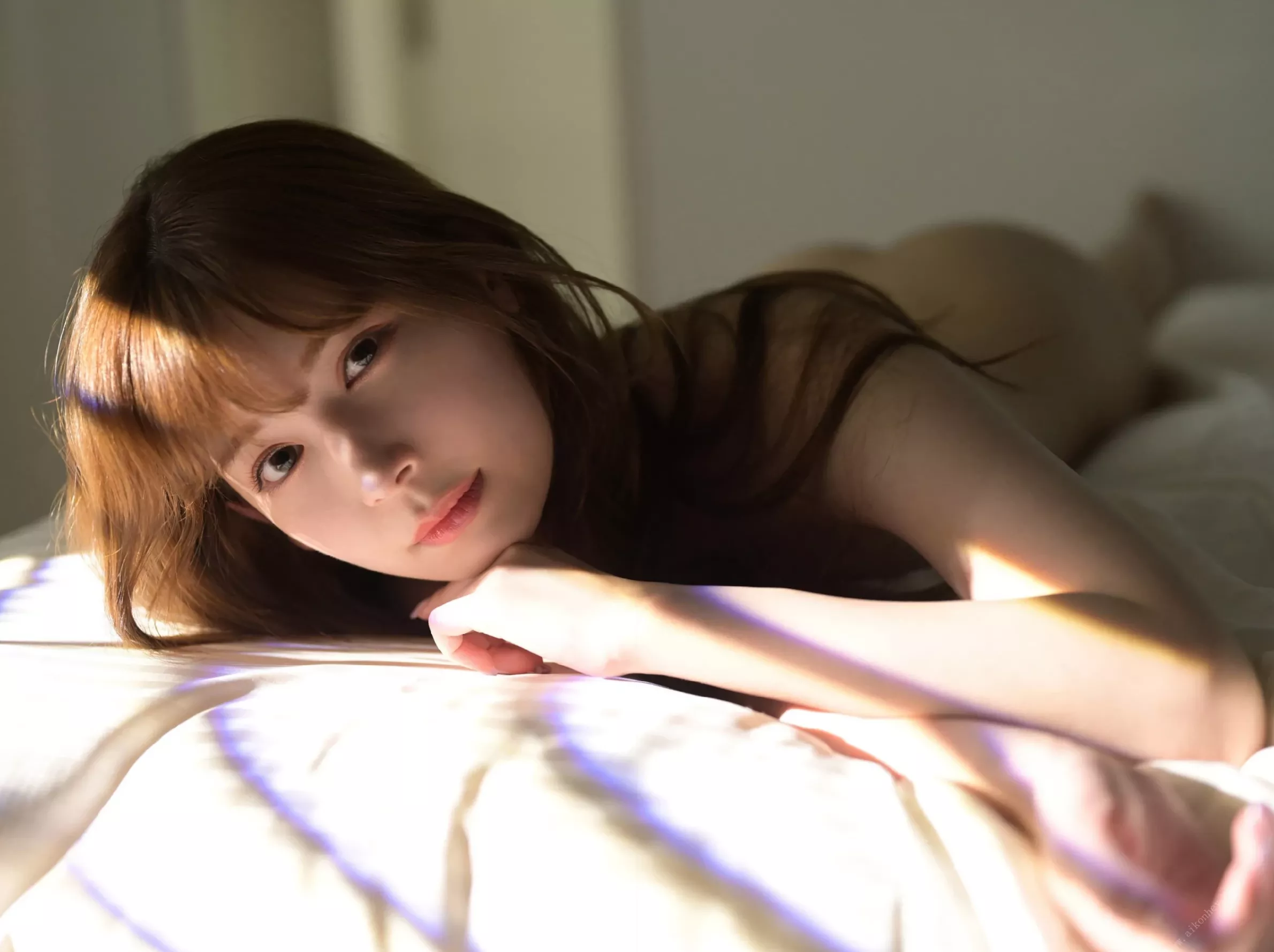 ... 绐明里《纯发全裸未公开100剪超完整版》FRIDAY 数位写真集 (119P)