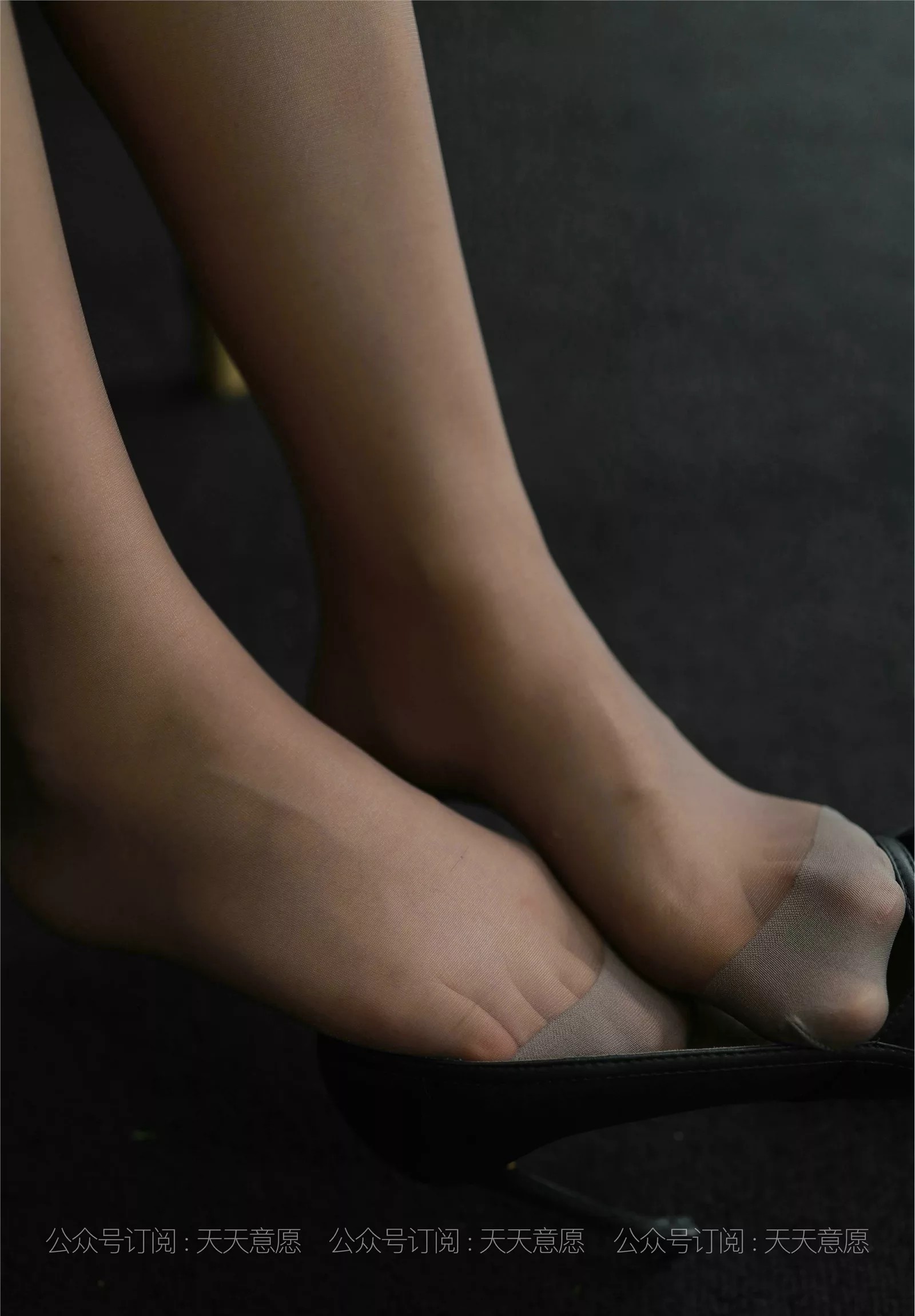 2021.08.08 【异思趣向iess】 丝享家883：小婕《女神开例会》【95P】