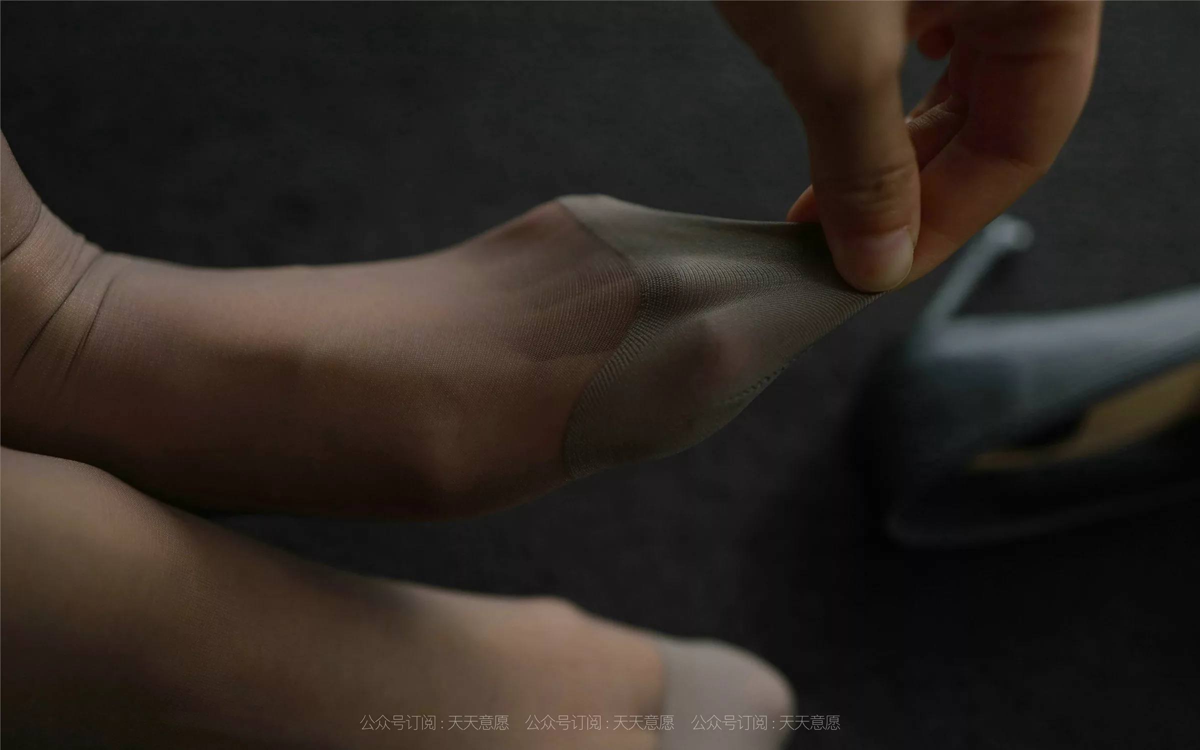 2021.08.08 【异思趣向iess】 丝享家883：小婕《女神开例会》【95P】