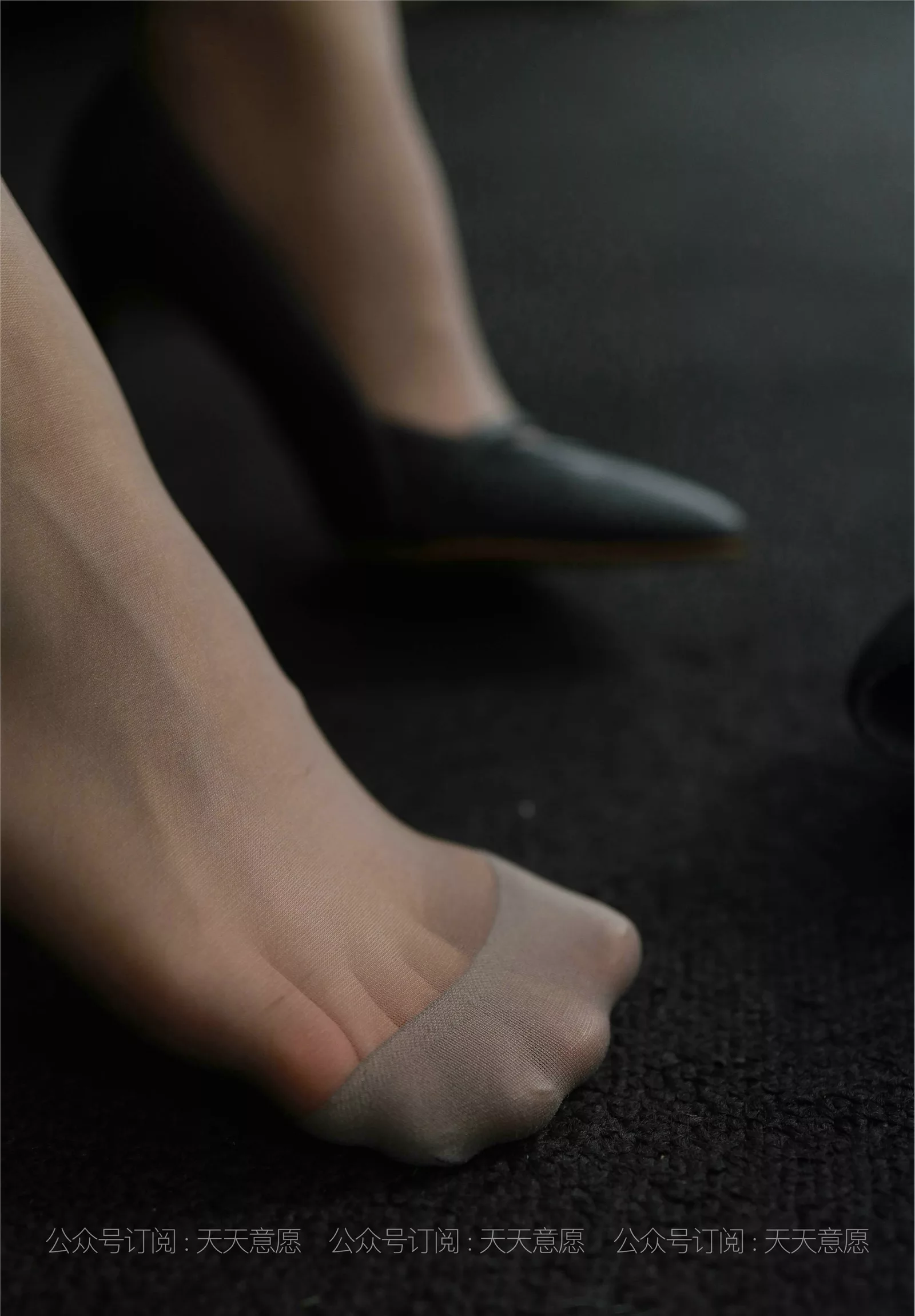 2021.08.08 【异思趣向iess】 丝享家883：小婕《女神开例会》【95P】