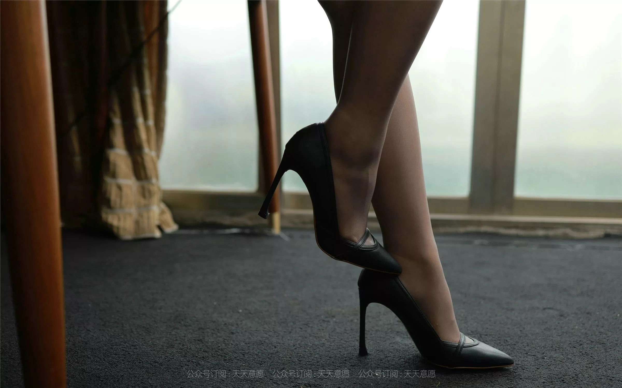 2021.08.08 【异思趣向iess】 丝享家883：小婕《女神开例会》【95P】