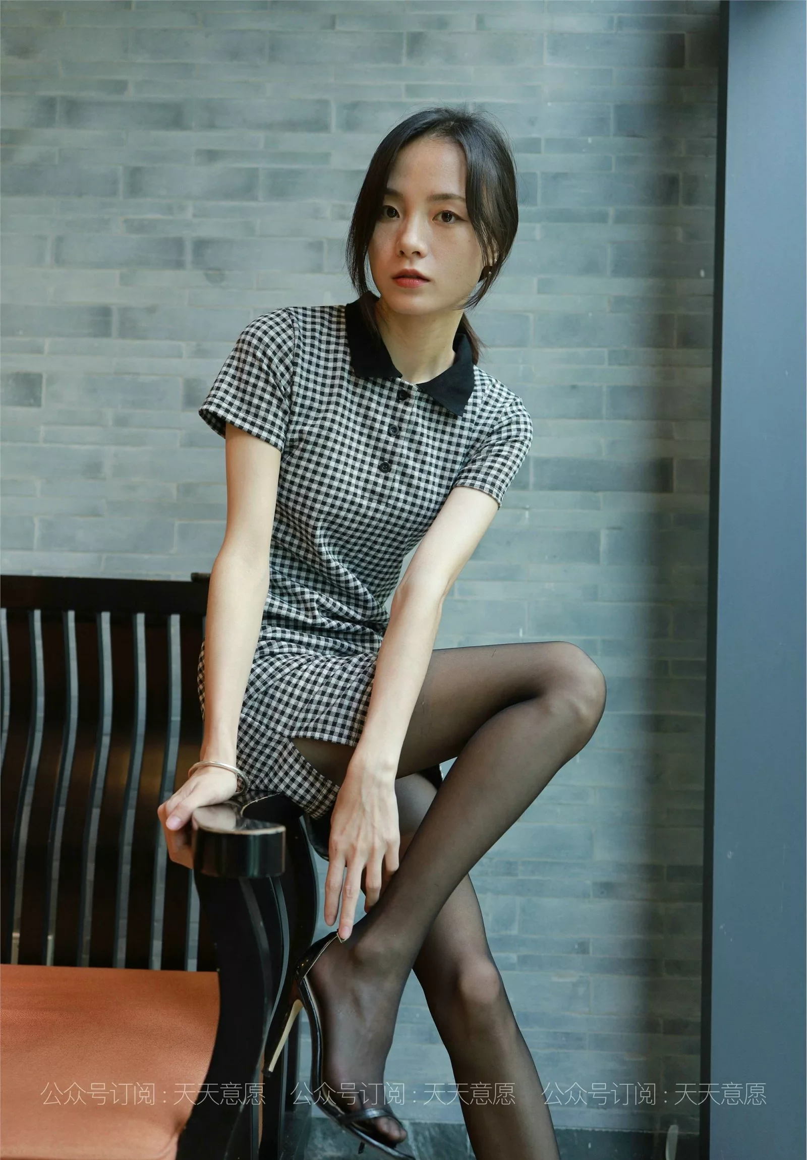 【异思趣向IESS】 丝享家882：小六《下午茶的格子短裙》【86P】 2021.08.07