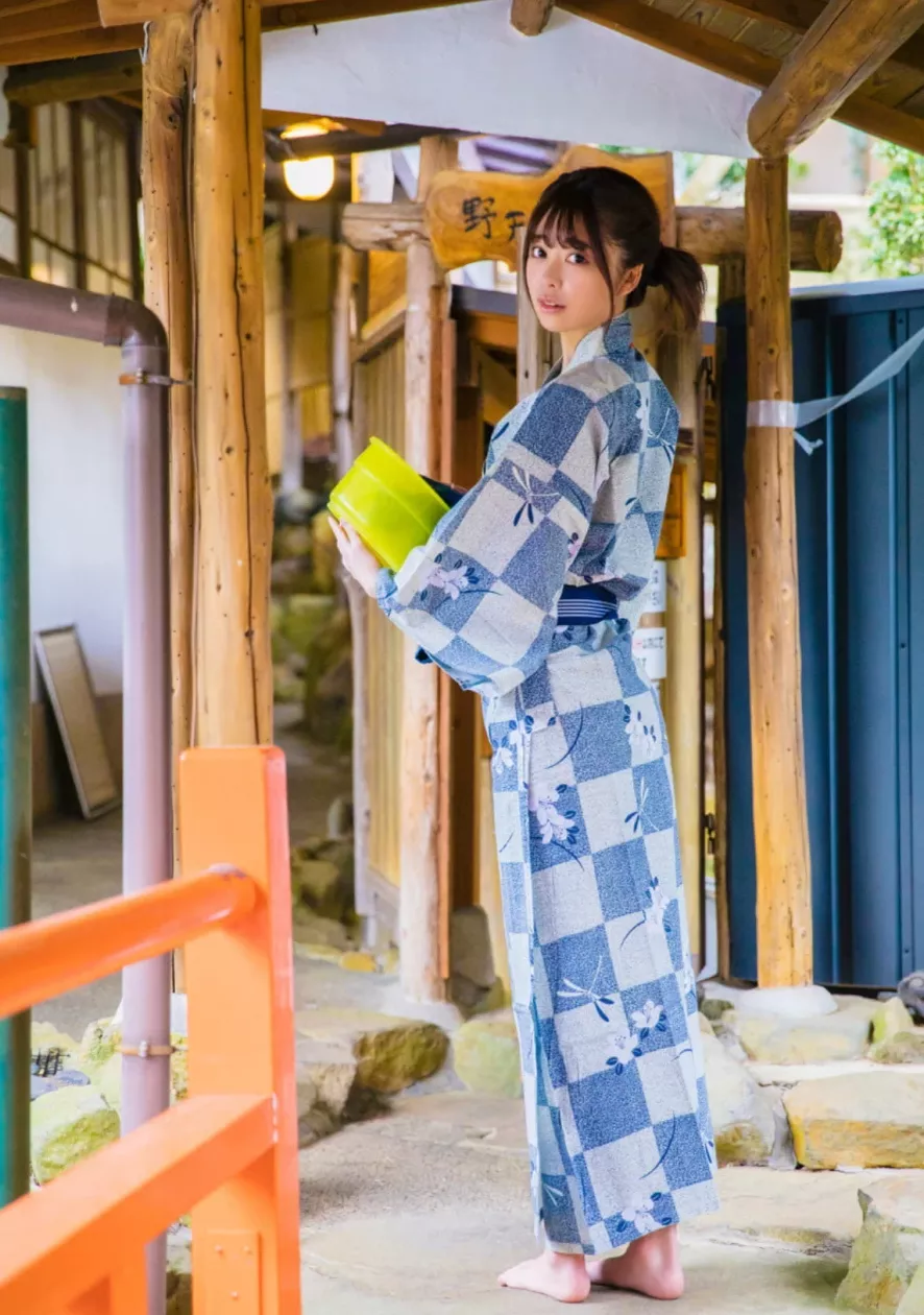 《我的自私》 森日菜子 (79P) 写真集