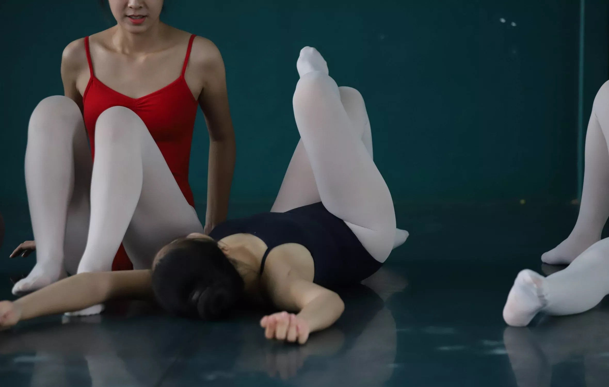 【大西瓜组图】 多色舞蹈服1【129P】 W004