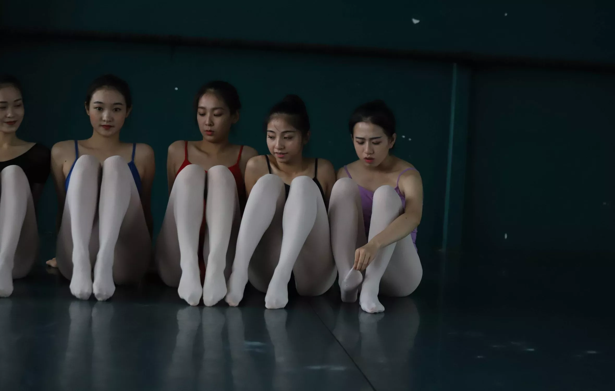 【大西瓜组图】 多色舞蹈服1【129P】 W004