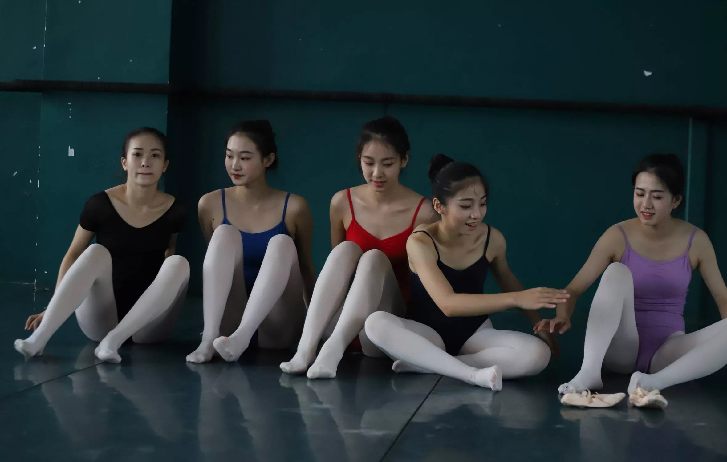 【大西瓜组图】 多色舞蹈服1【129P】 W004