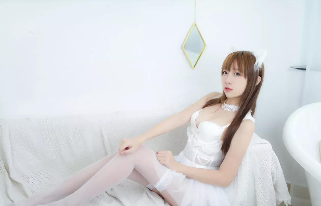佳人cosplay 二佐Nisa 白婚纱