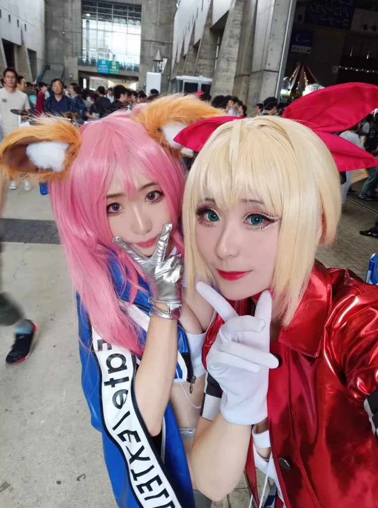 ) 更新 【快手Twitter收集】 larochefort11) ( 拉里萨・罗什福尔 (