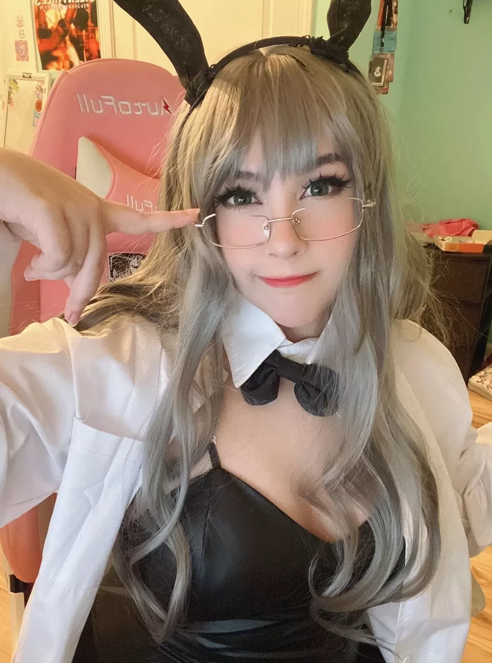 月14 日） 【cosplay】 年11 科学怪人�C 美人cosplay 兔子双叶（2021