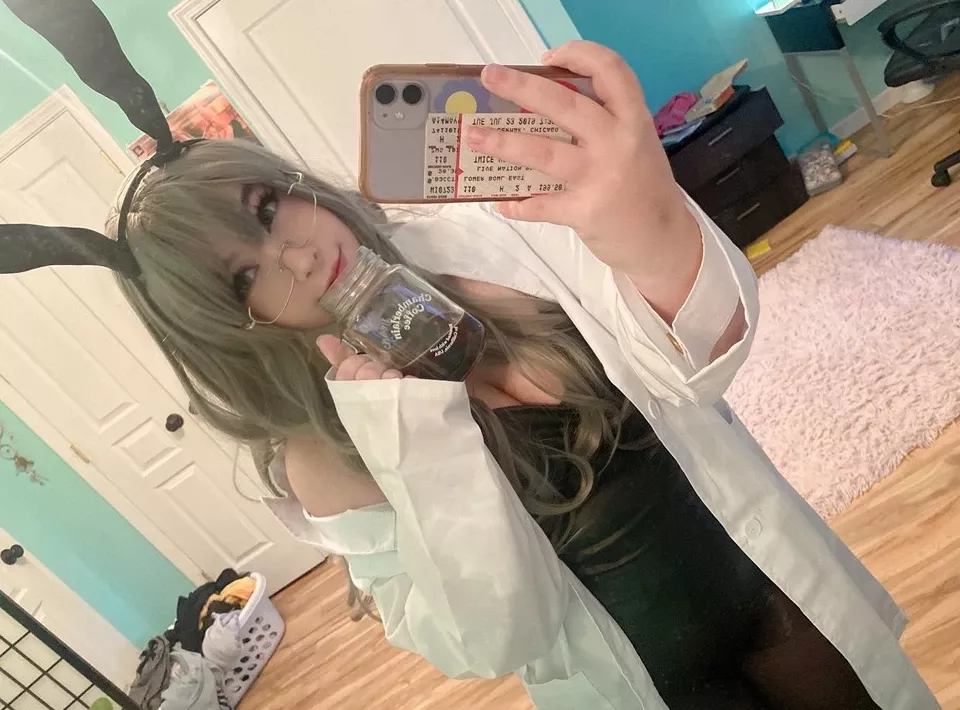 月14 日） 【cosplay】 年11 科学怪人�C 美人cosplay 兔子双叶（2021