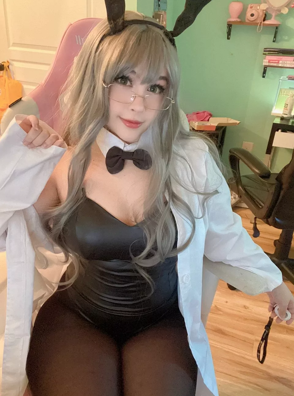 月14 日） 【cosplay】 年11 科学怪人�C 美人cosplay 兔子双叶（2021