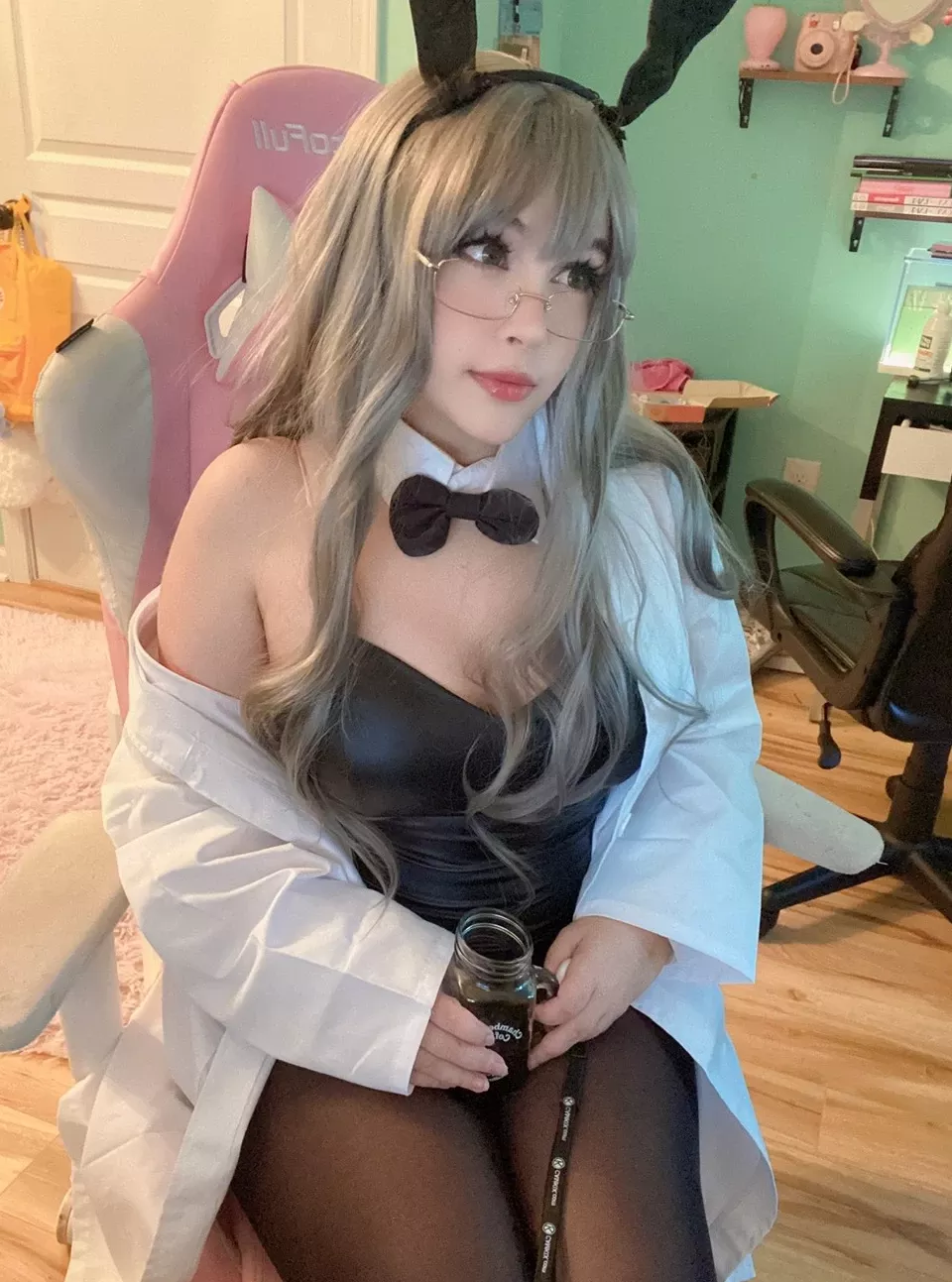 月14 日） 【cosplay】 年11 科学怪人�C 美人cosplay 兔子双叶（2021